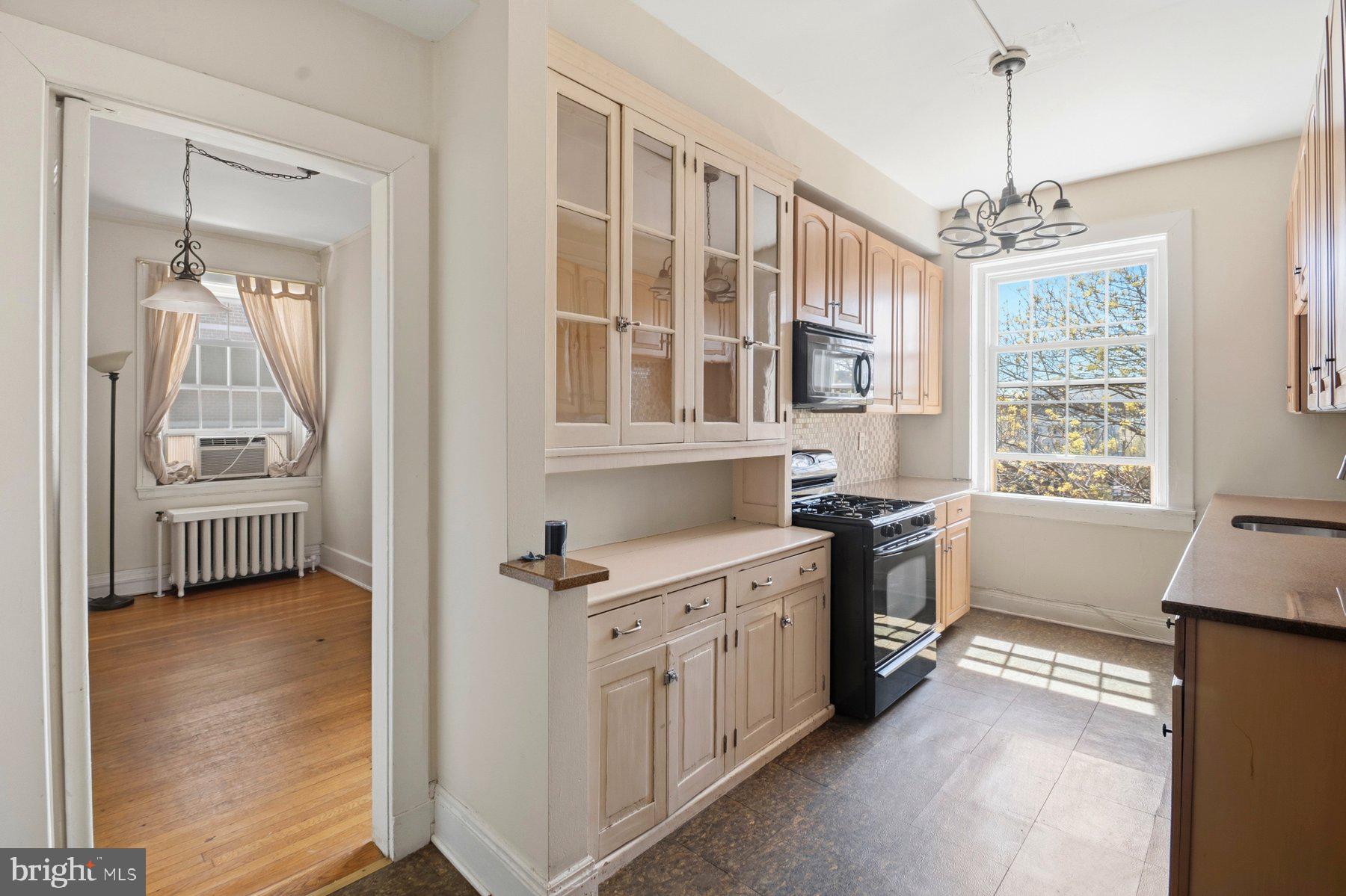 CHARLES VILLAGE - Residential