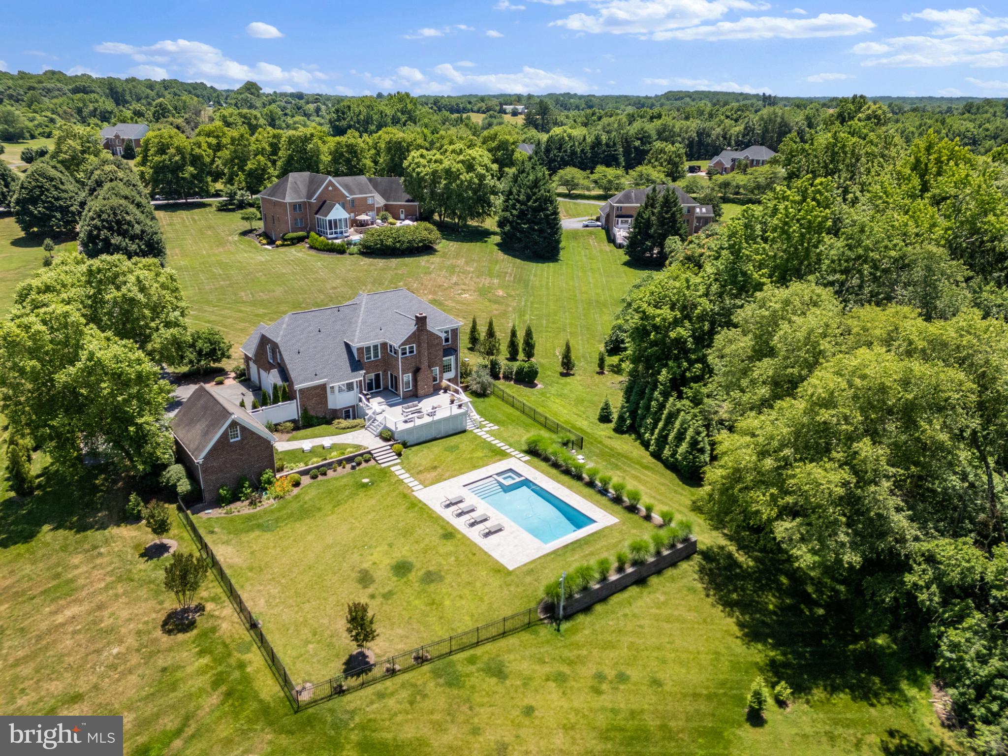 COTTAGE FARM ESTATES - Residential