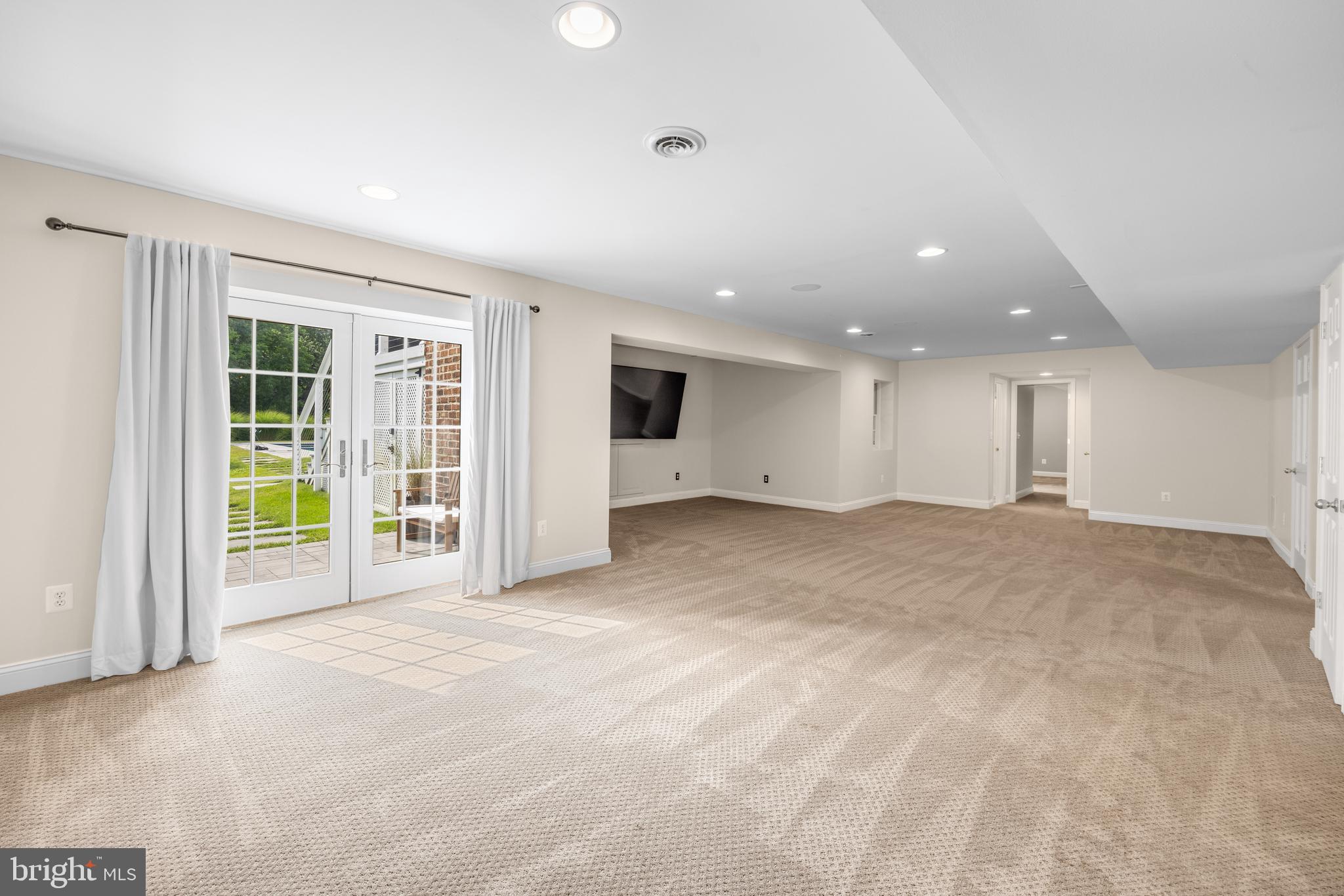 COTTAGE FARM ESTATES - Residential