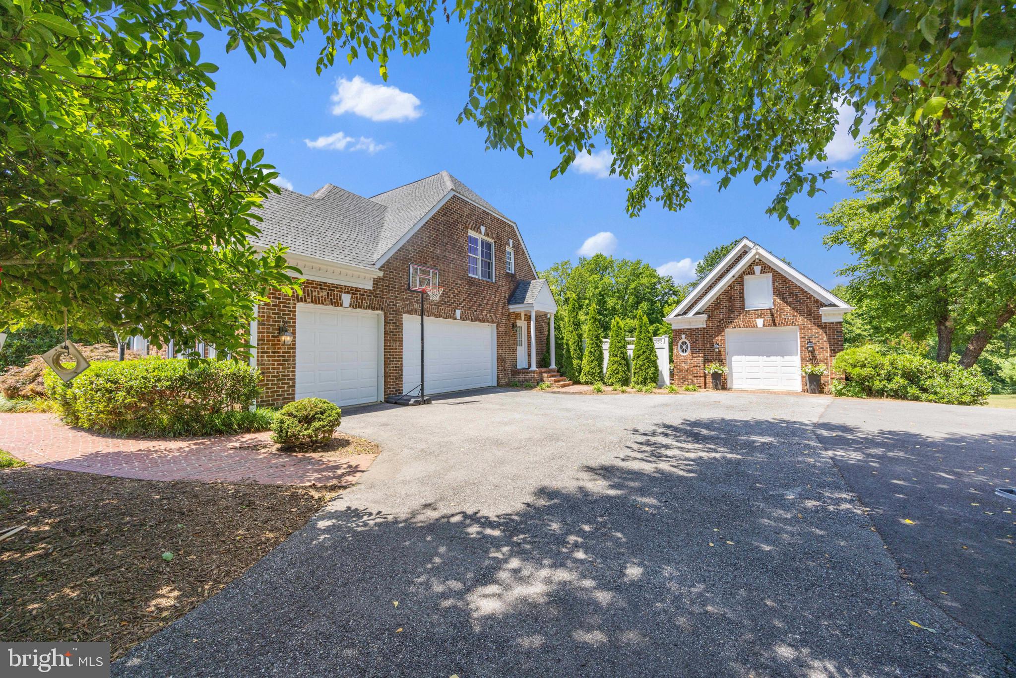 COTTAGE FARM ESTATES - Residential