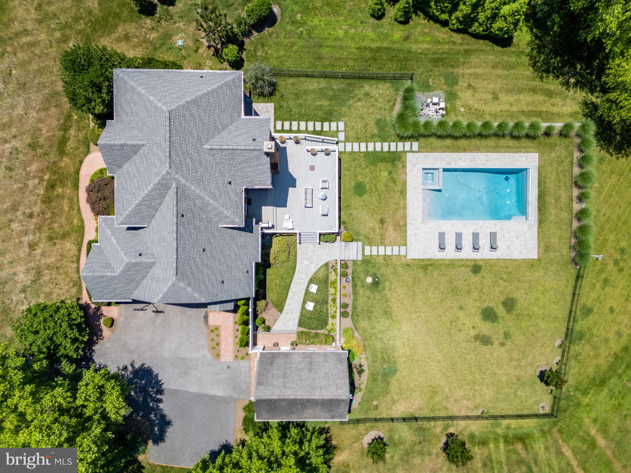 COTTAGE FARM ESTATES - Residential