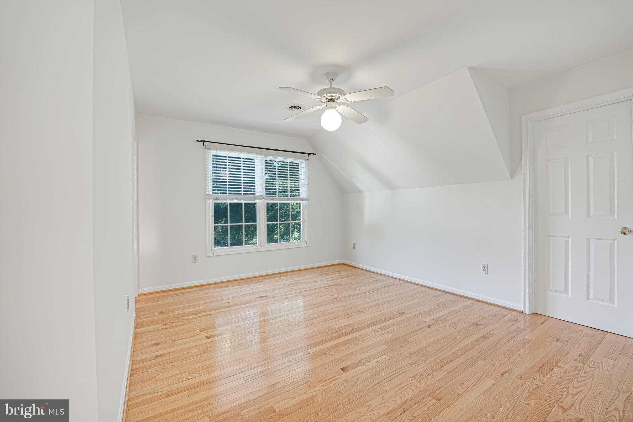 CASTLE WELSH FARMS - Residential