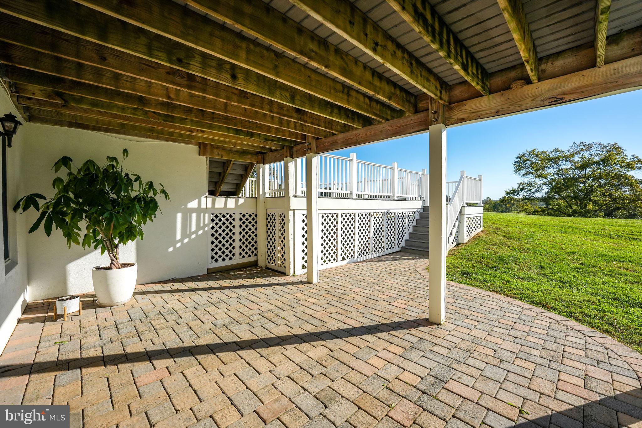 CASTLE WELSH FARMS - Residential