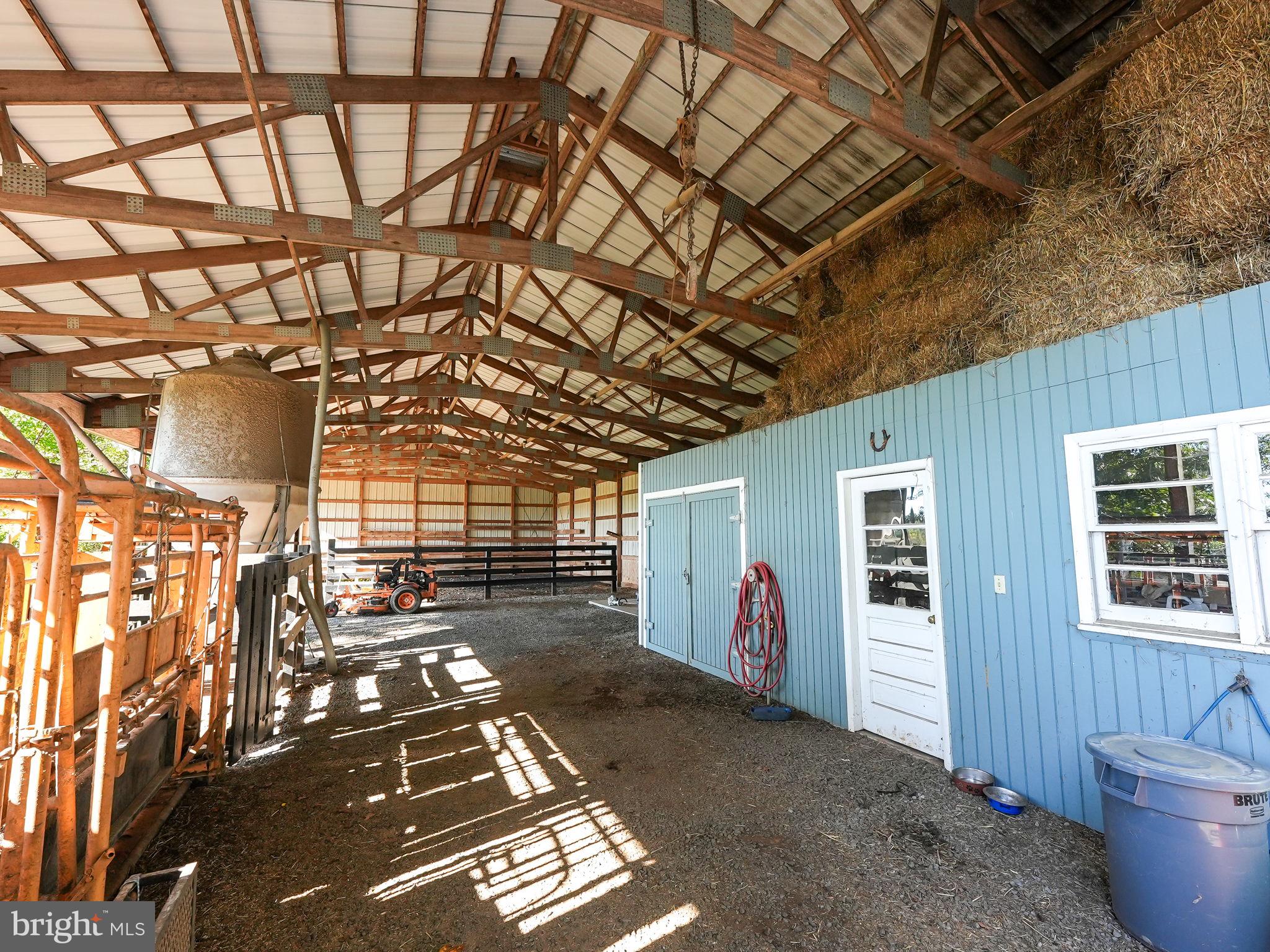 CASTLE WELSH FARMS - Residential