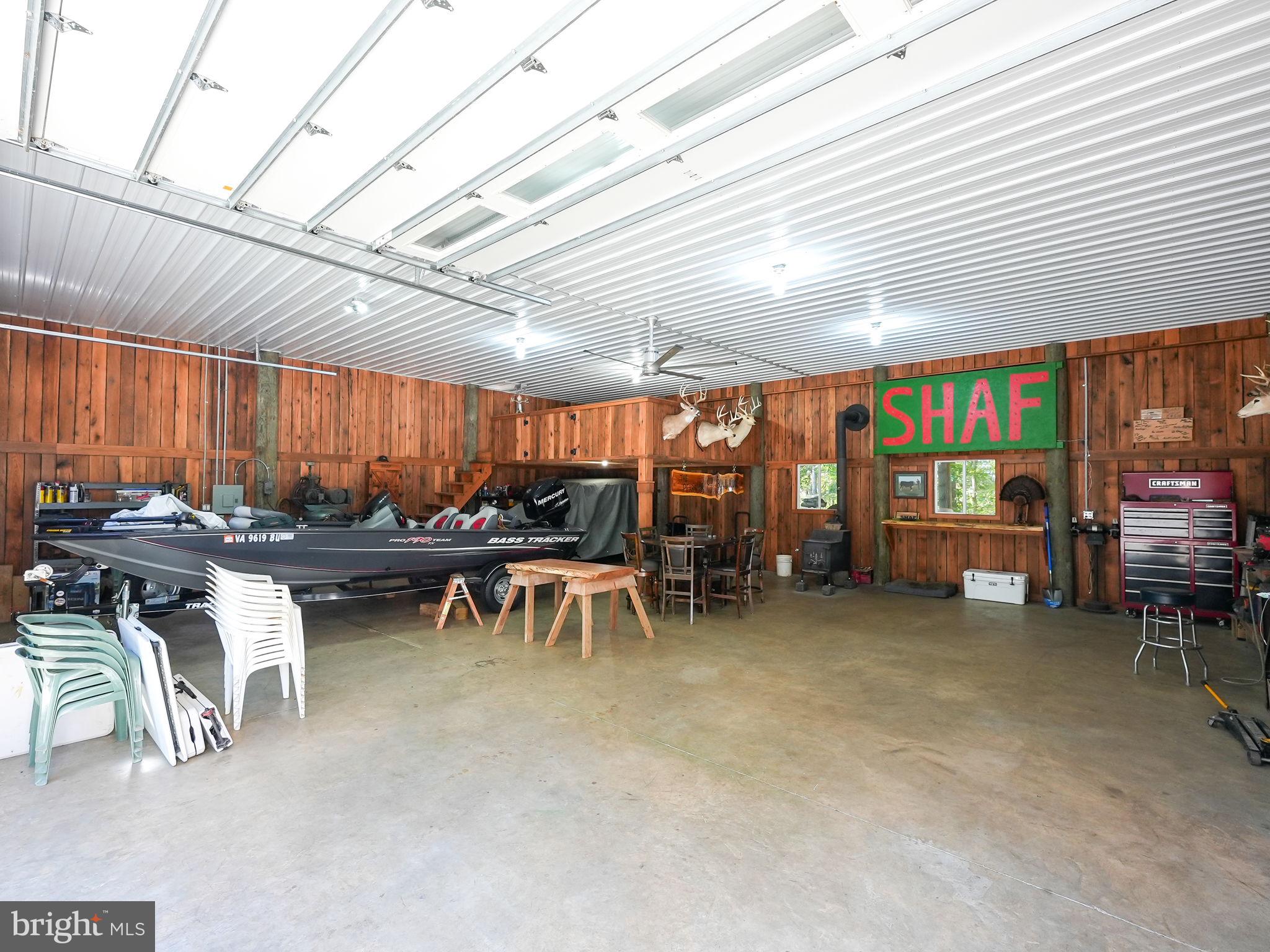 CASTLE WELSH FARMS - Residential