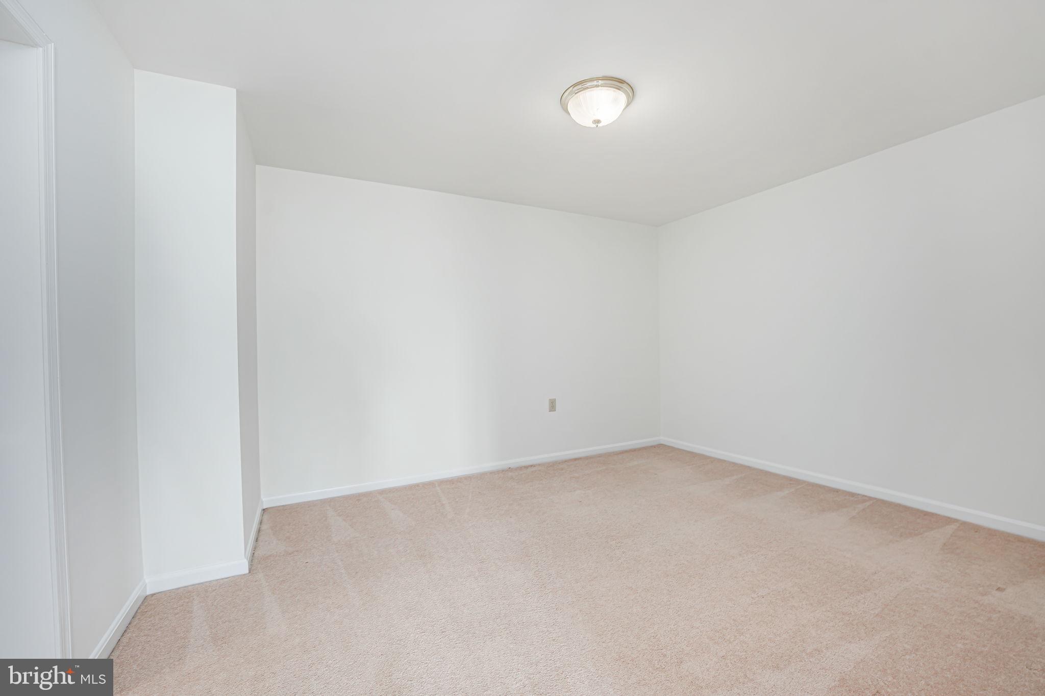 CASTLE WELSH FARMS - Residential