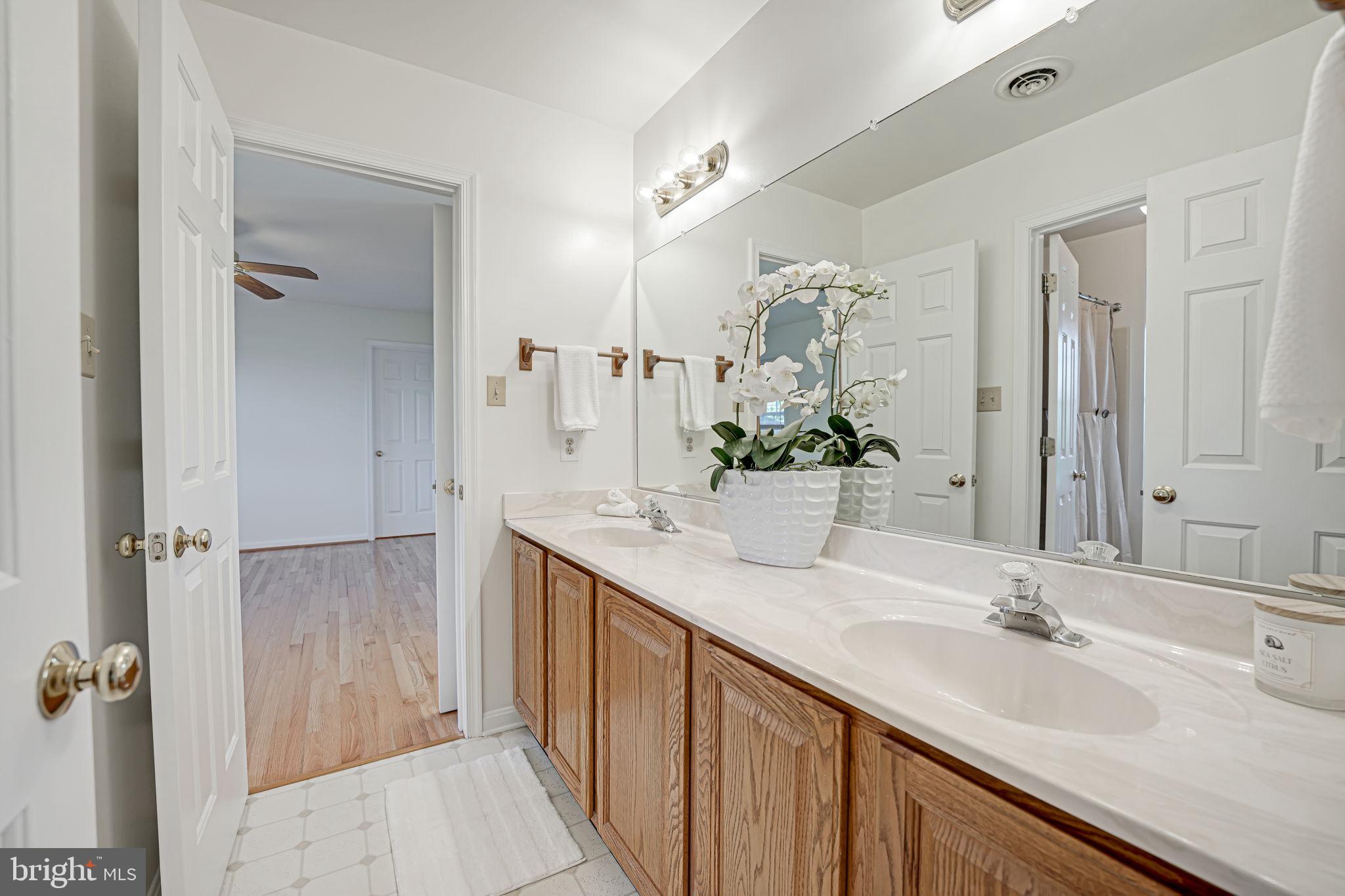 CASTLE WELSH FARMS - Residential