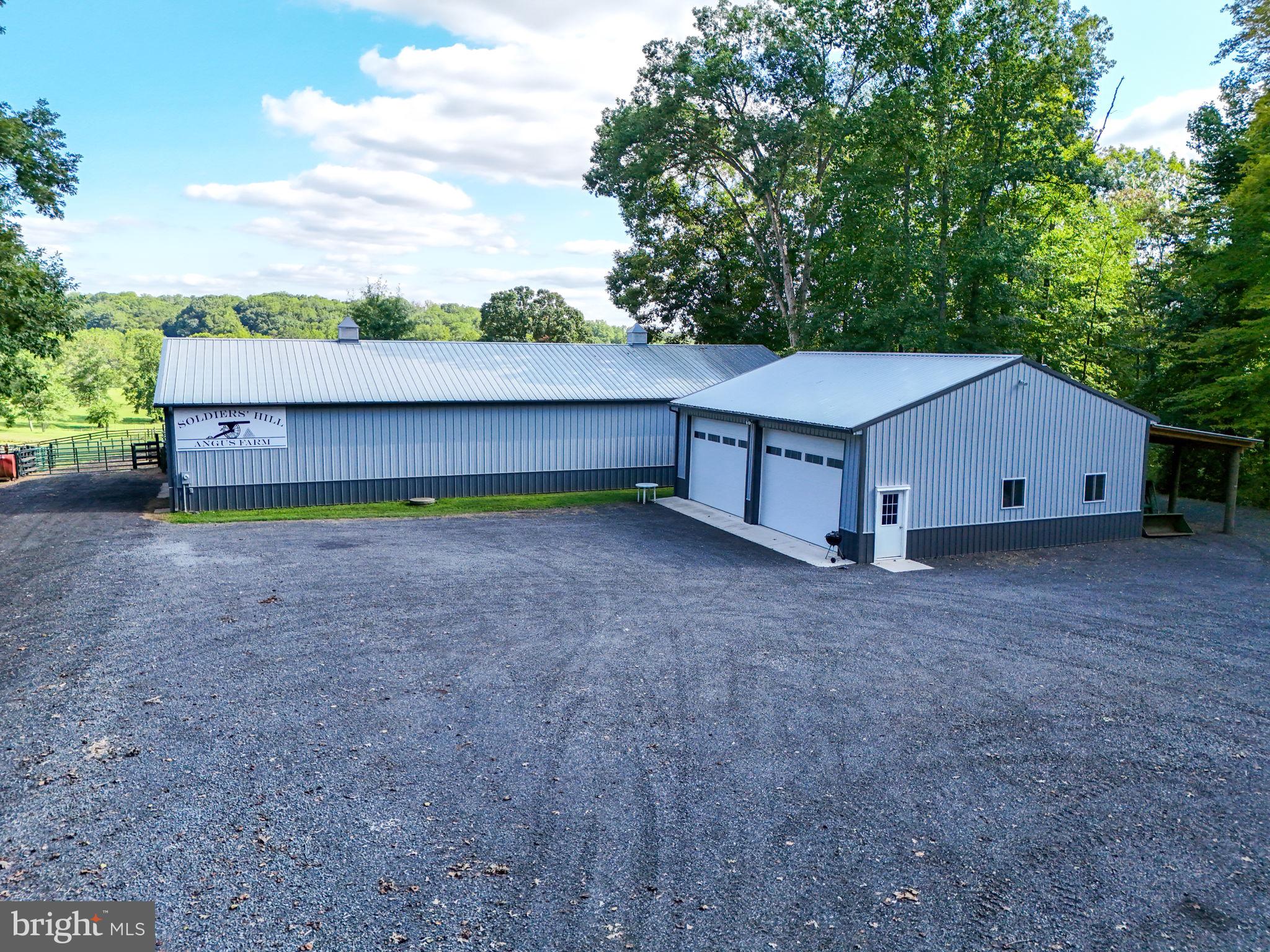 CASTLE WELSH FARMS - Residential