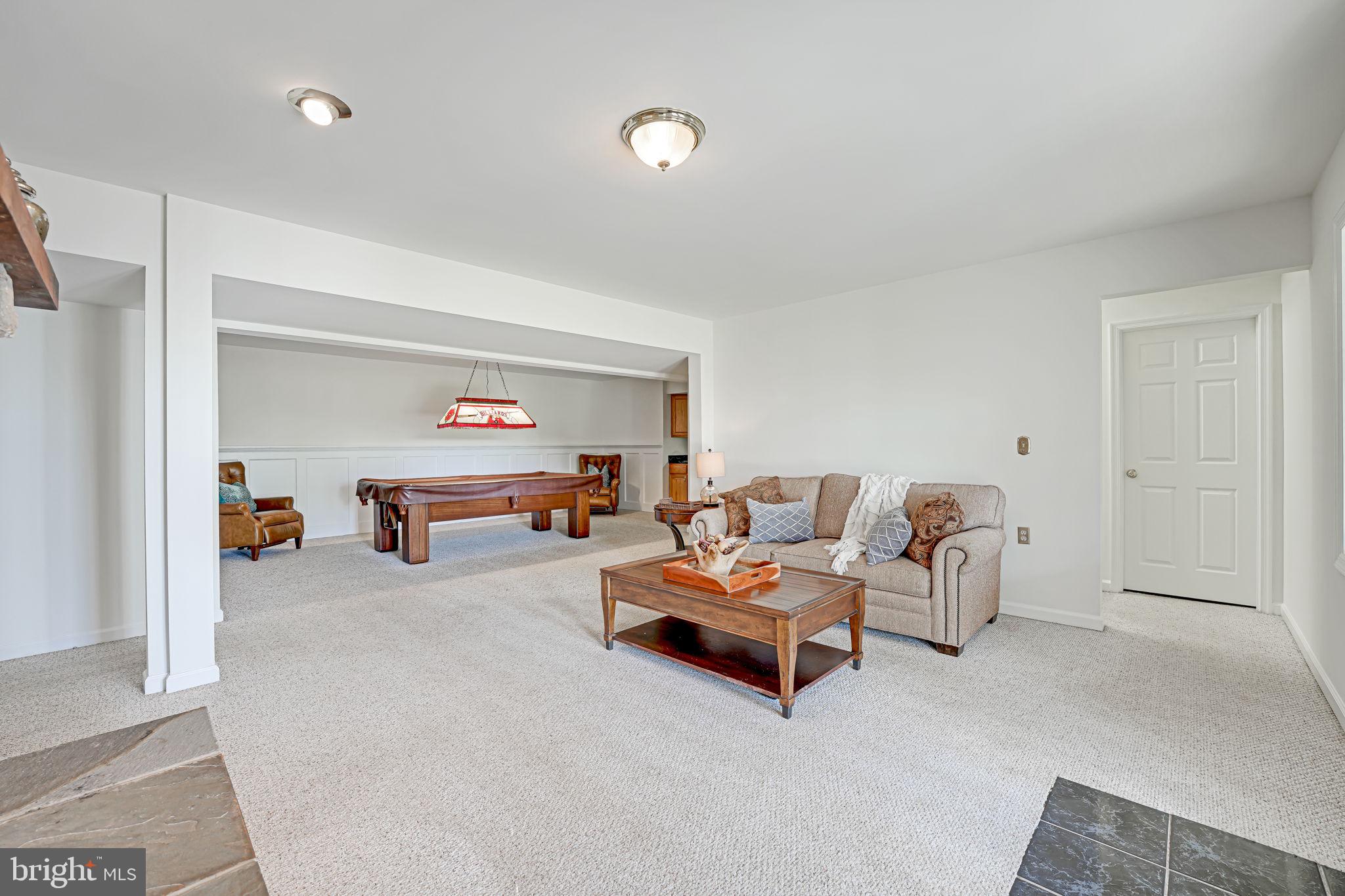 CASTLE WELSH FARMS - Residential