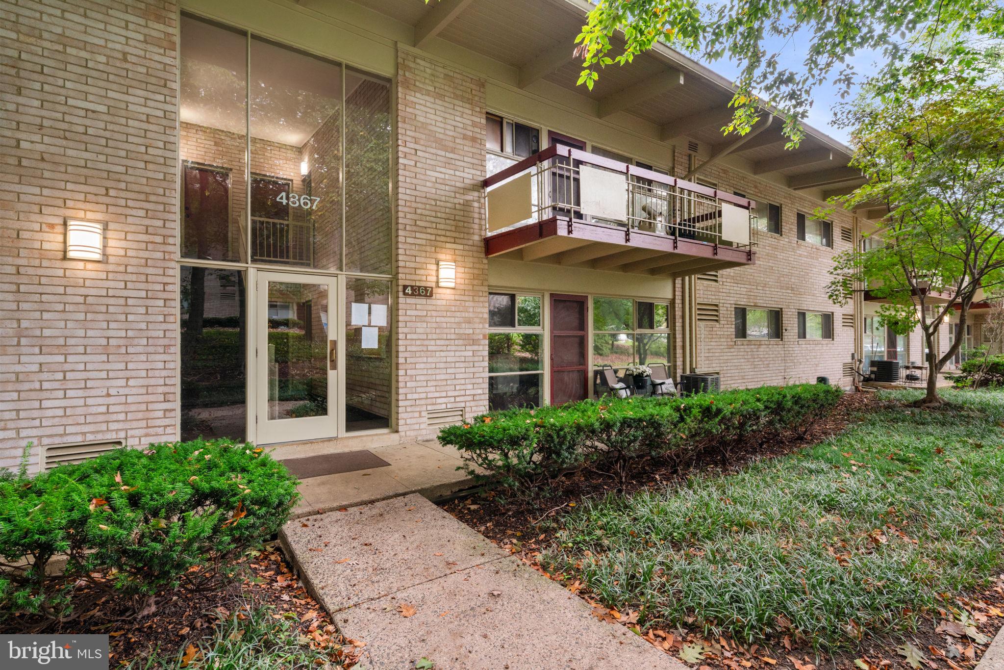 FAIRFAX HERITAGE - Residential