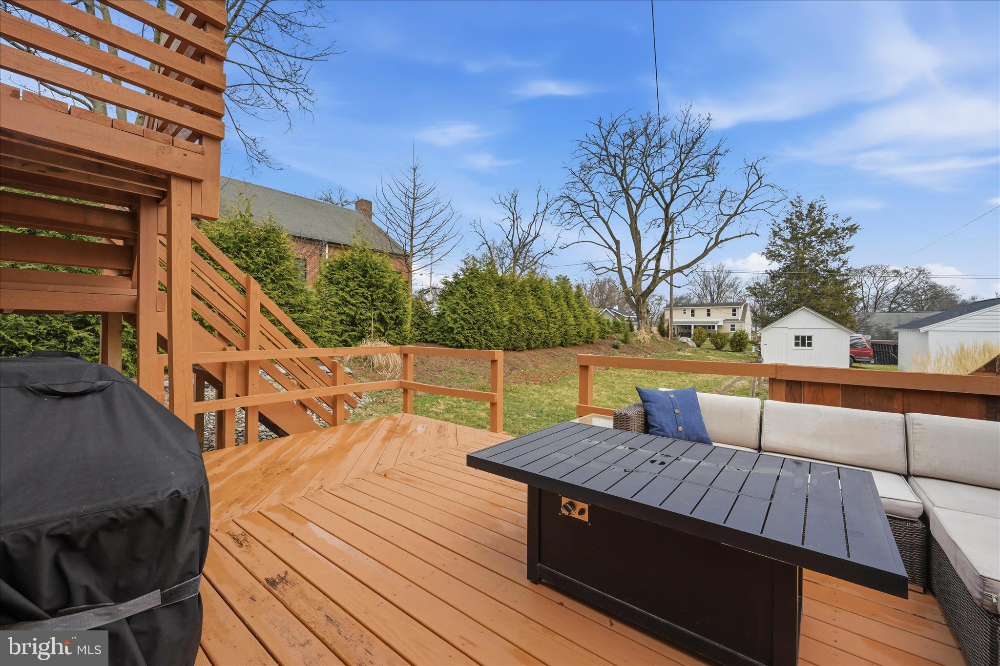 ELIZABETHTOWN BOROUGH - Residential