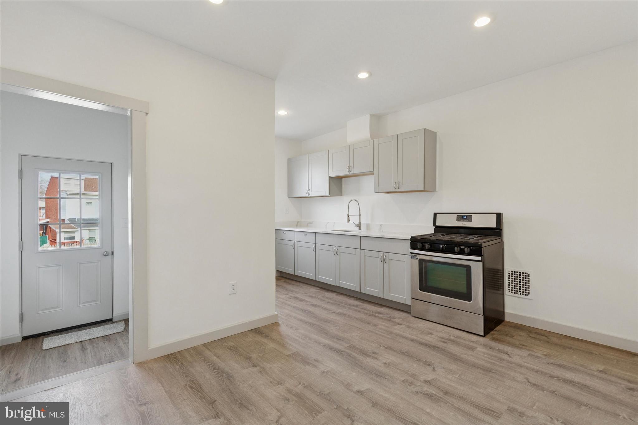 MILLMONT - Residential