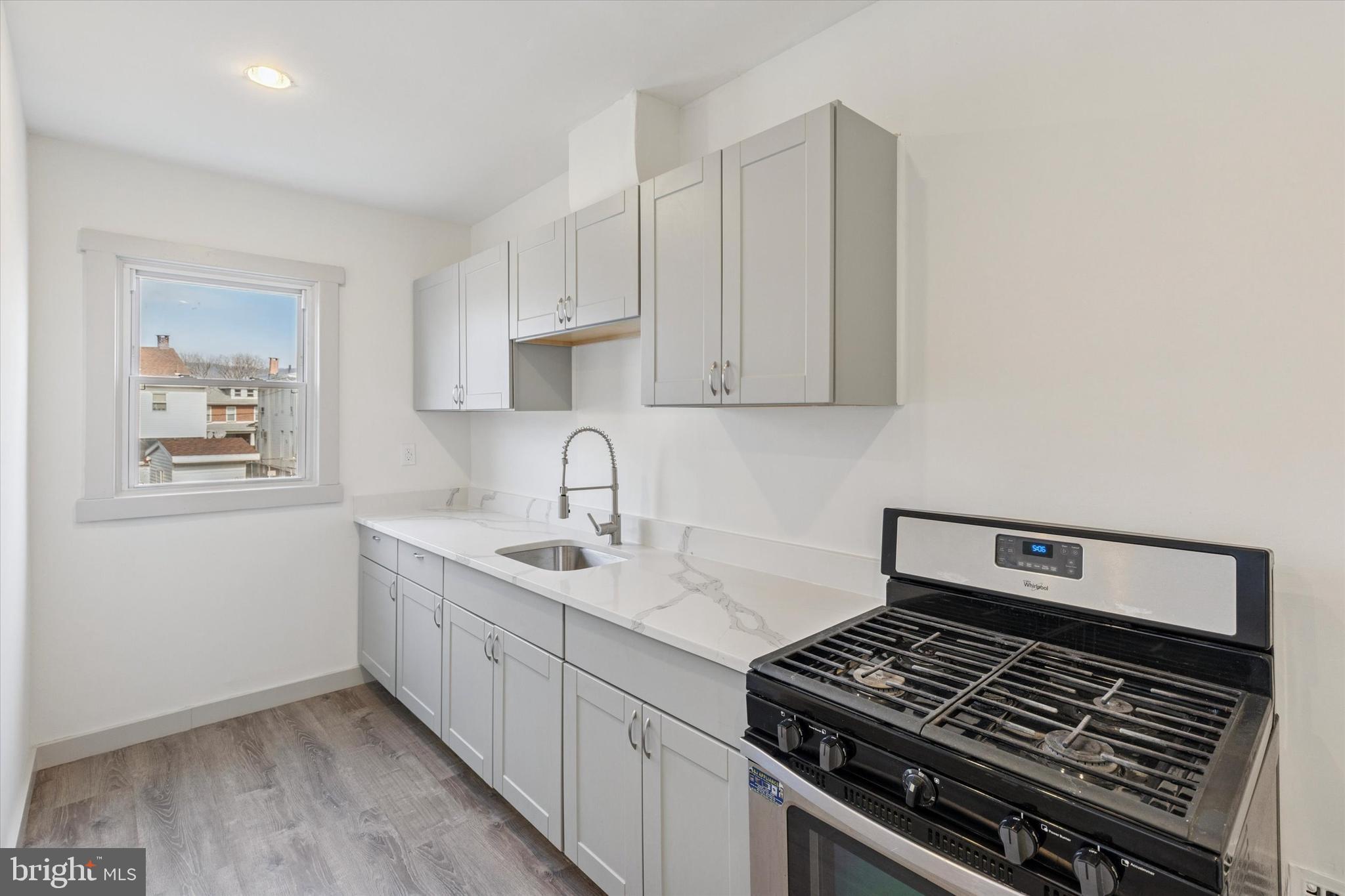 MILLMONT - Residential