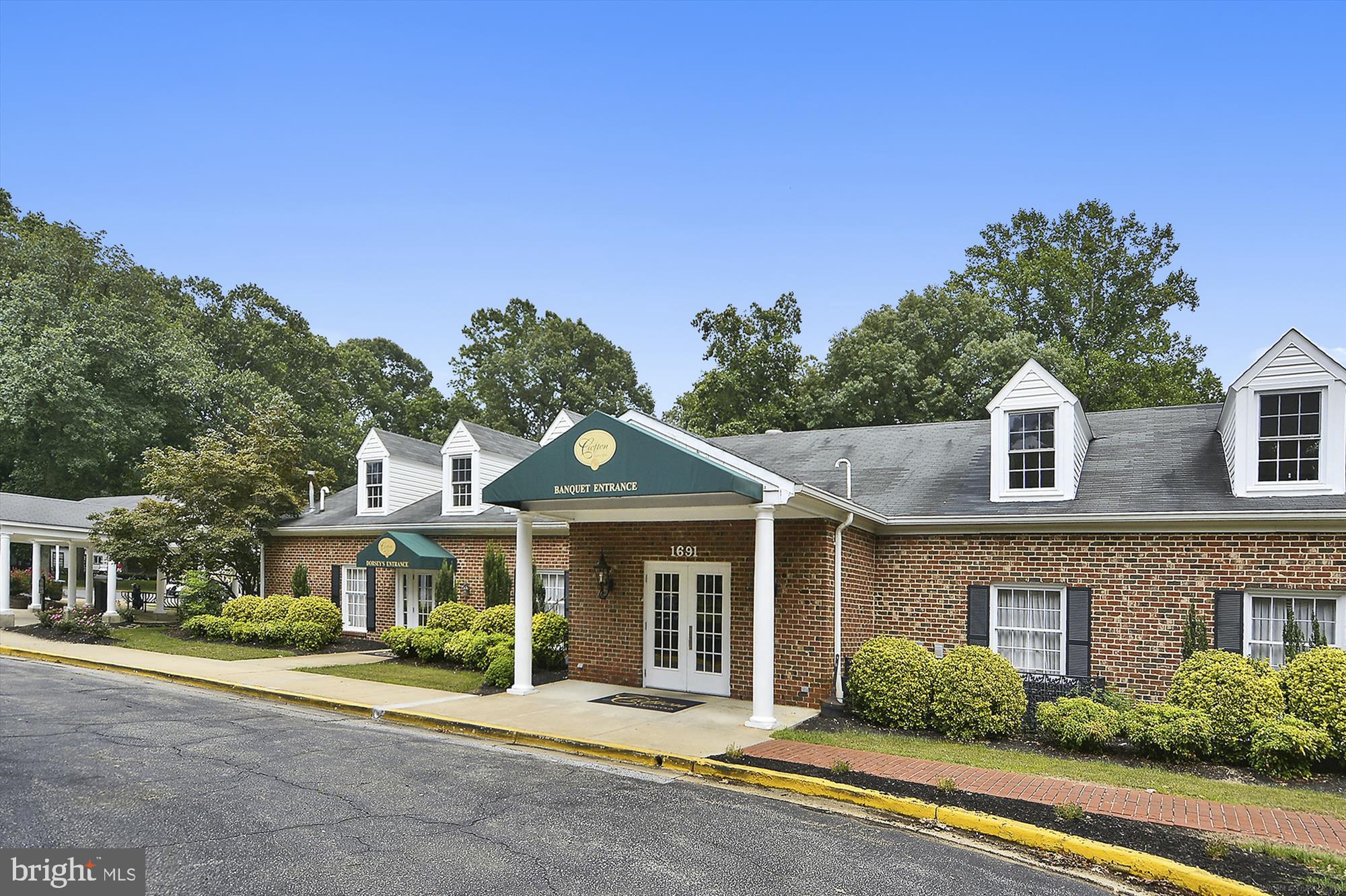 CROFTON PARK - Residential Lease