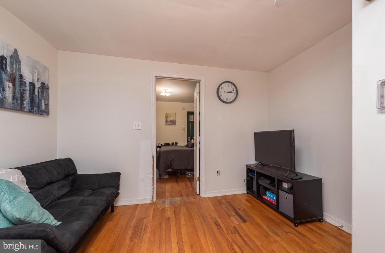 FEDERAL HILL HISTORIC DISTRICT - Residential Lease