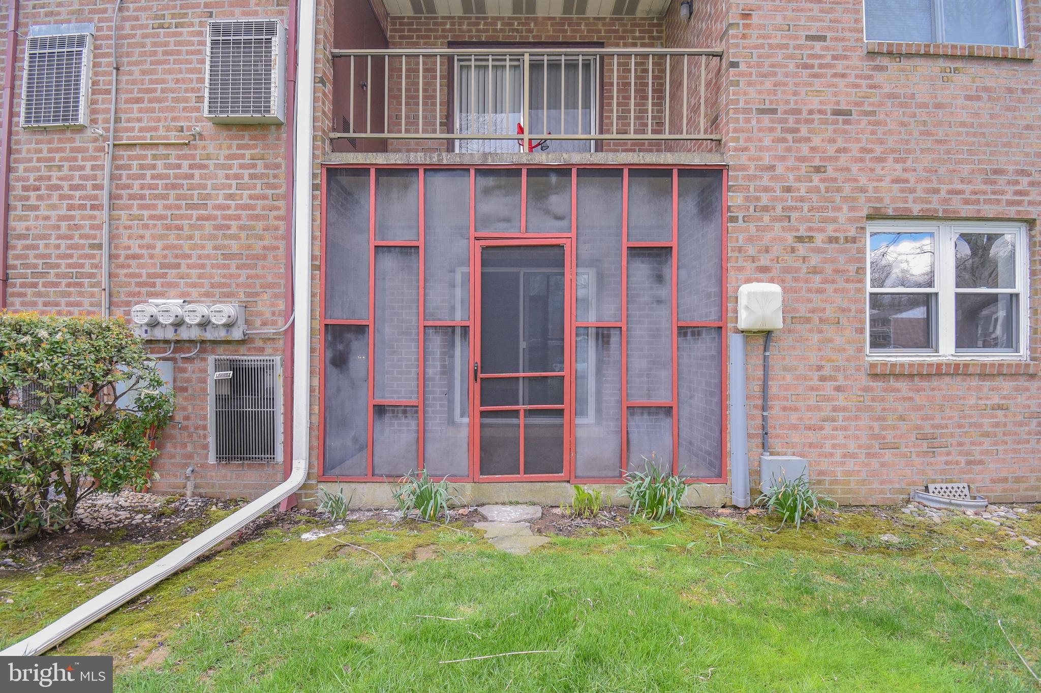 HAMPTON CROSSING - Residential