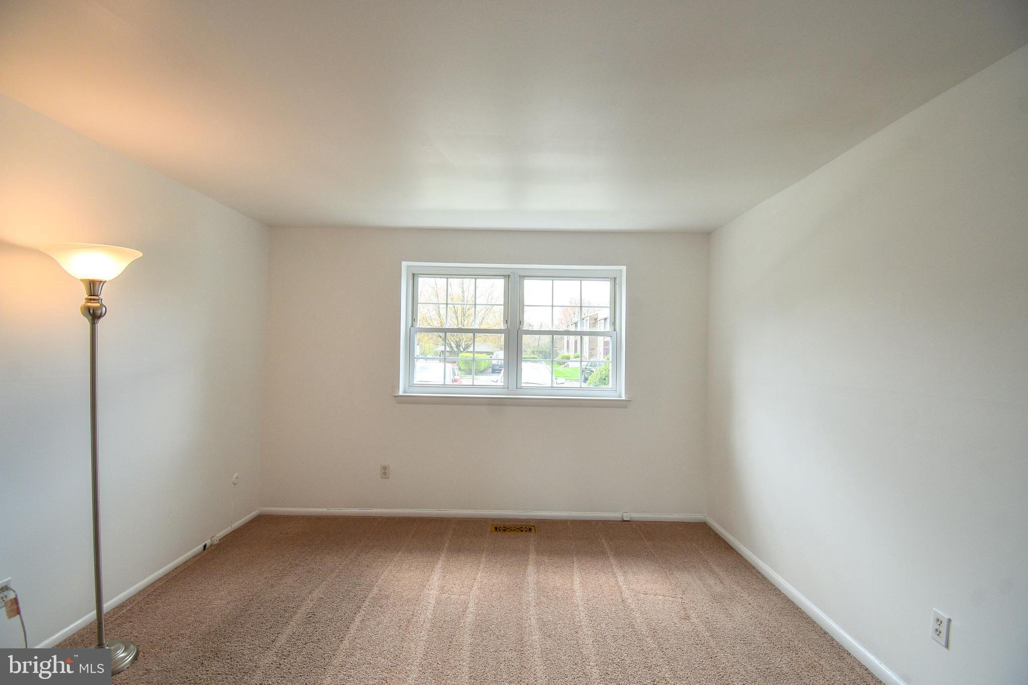 HAMPTON CROSSING - Residential