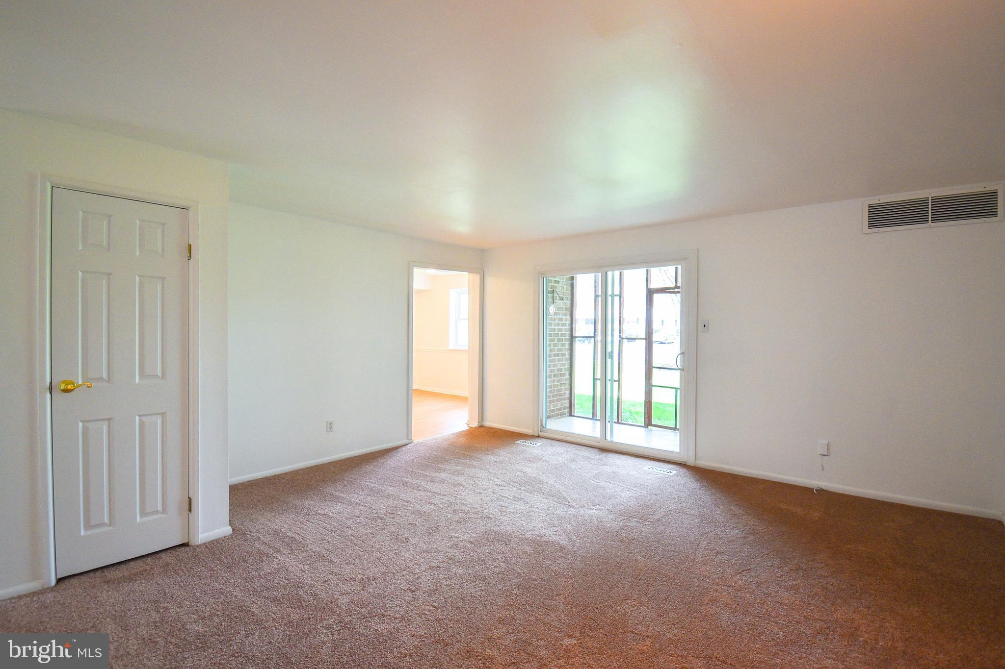 HAMPTON CROSSING - Residential