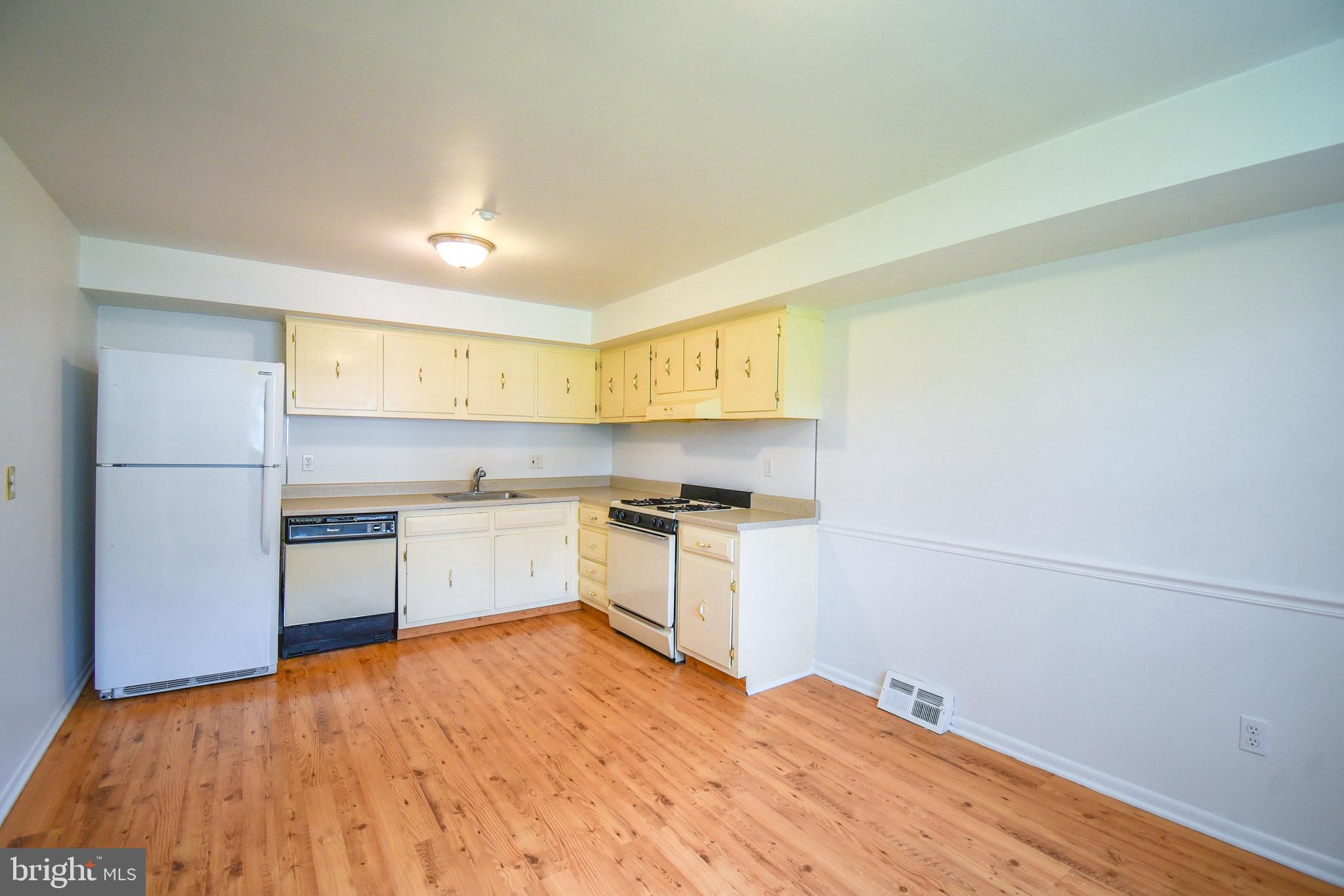 HAMPTON CROSSING - Residential