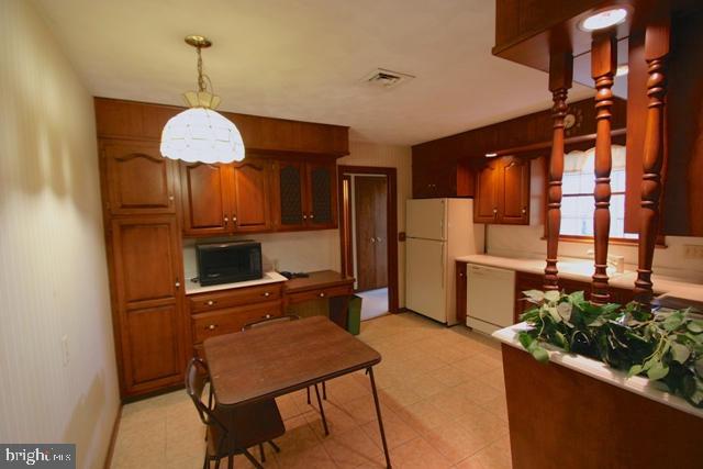 HILLCREST - Residential