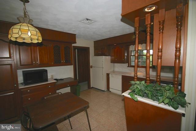 HILLCREST - Residential