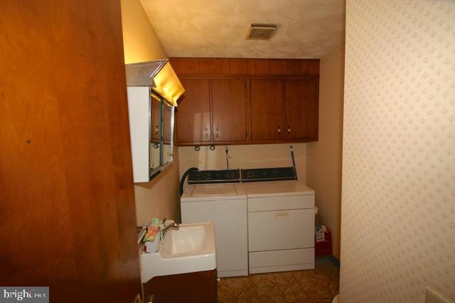 HILLCREST - Residential