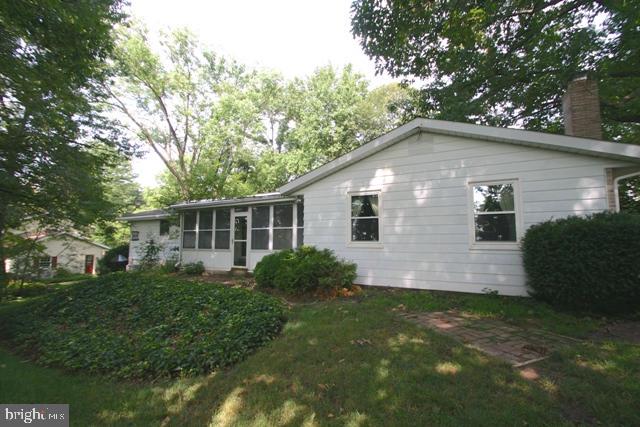 HILLCREST - Residential