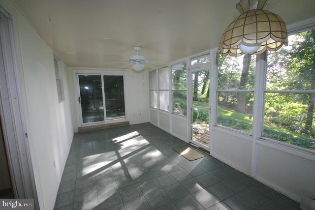 HILLCREST - Residential