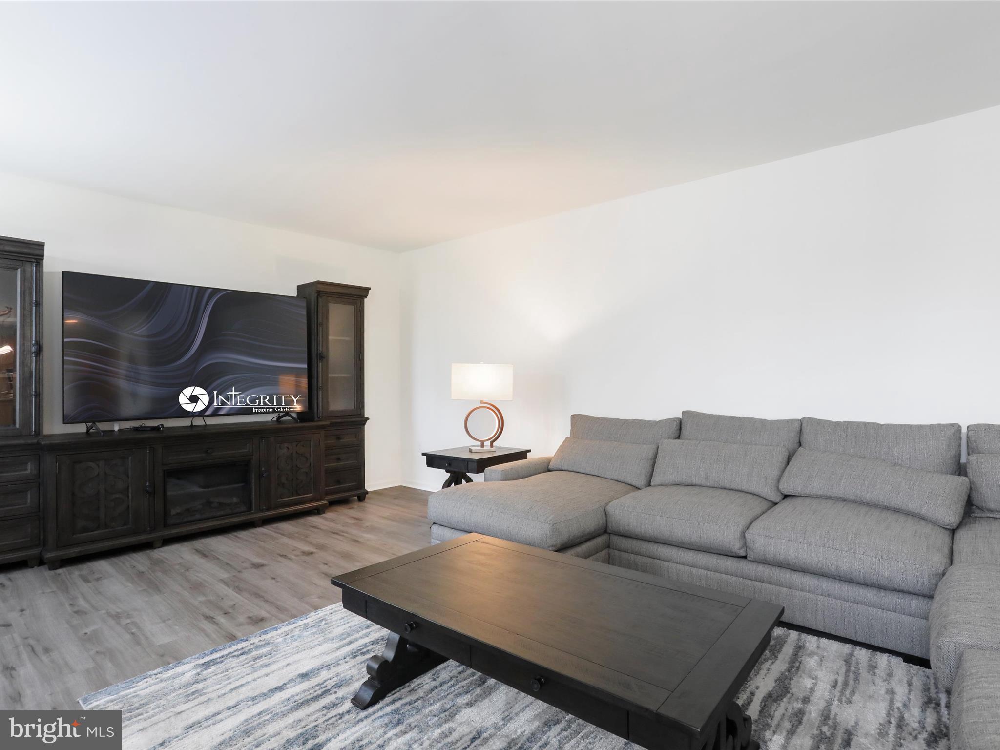 WASHINGTON TRAIL - Residential Lease