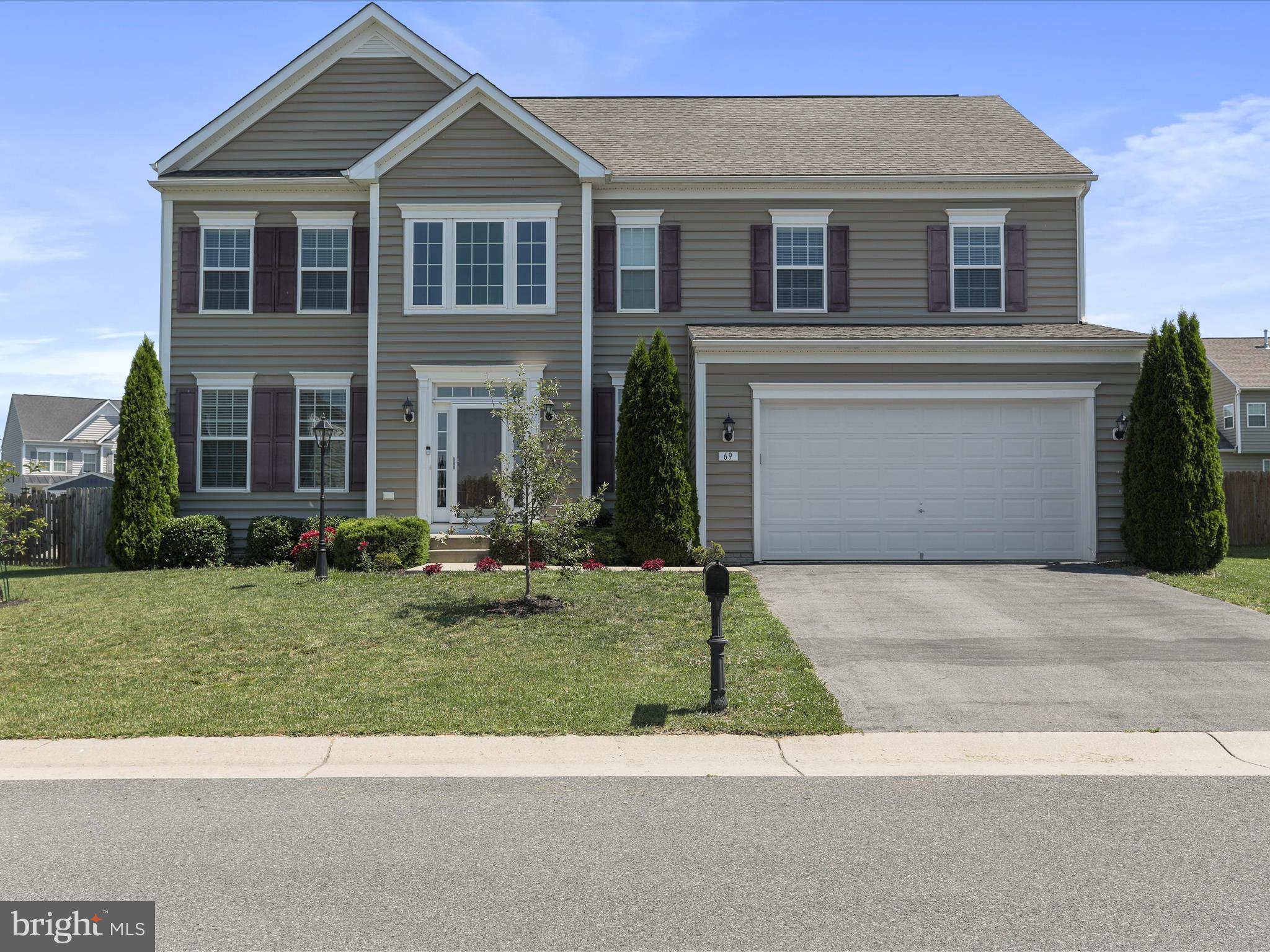 WASHINGTON TRAIL - Residential Lease