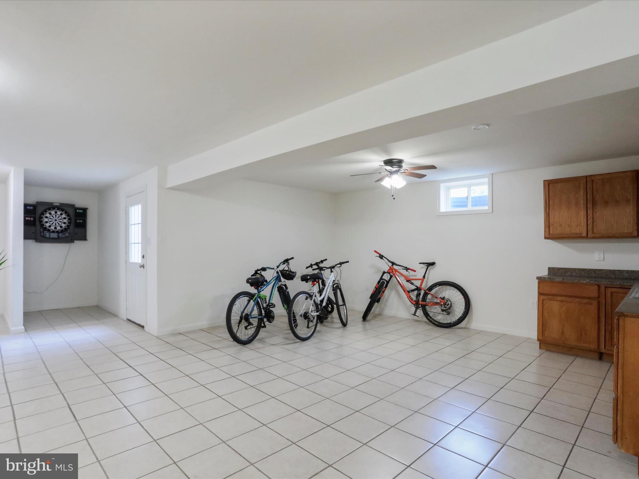 WASHINGTON TRAIL - Residential Lease