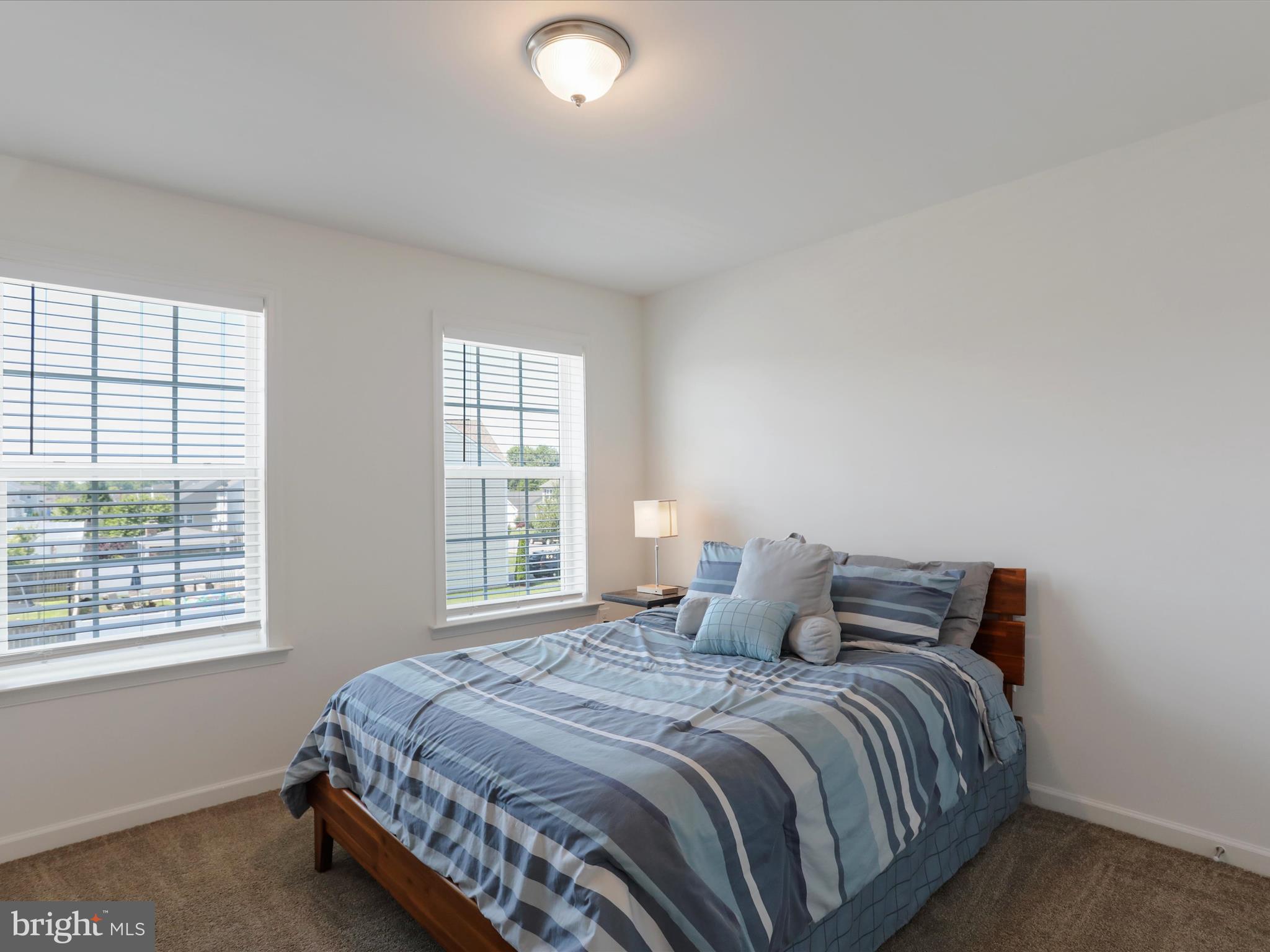 WASHINGTON TRAIL - Residential Lease