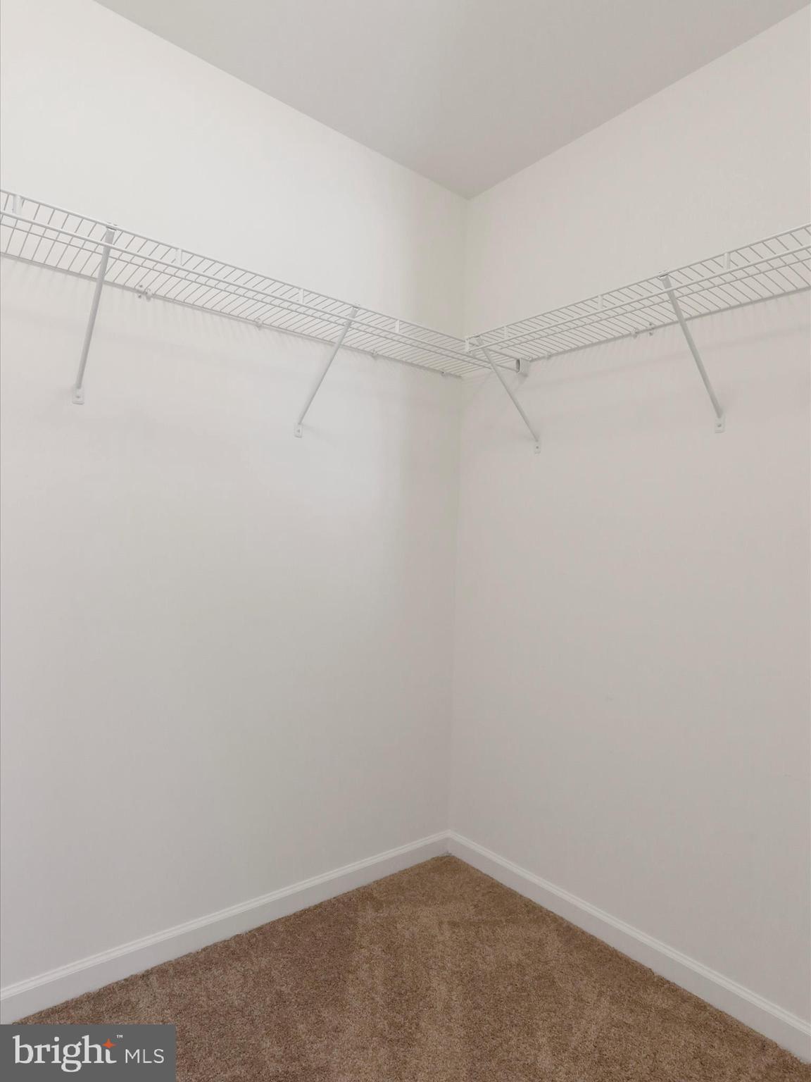 WASHINGTON TRAIL - Residential Lease