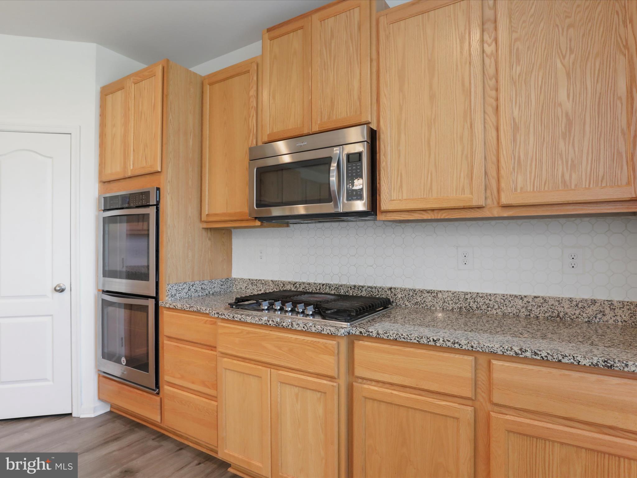 WASHINGTON TRAIL - Residential Lease