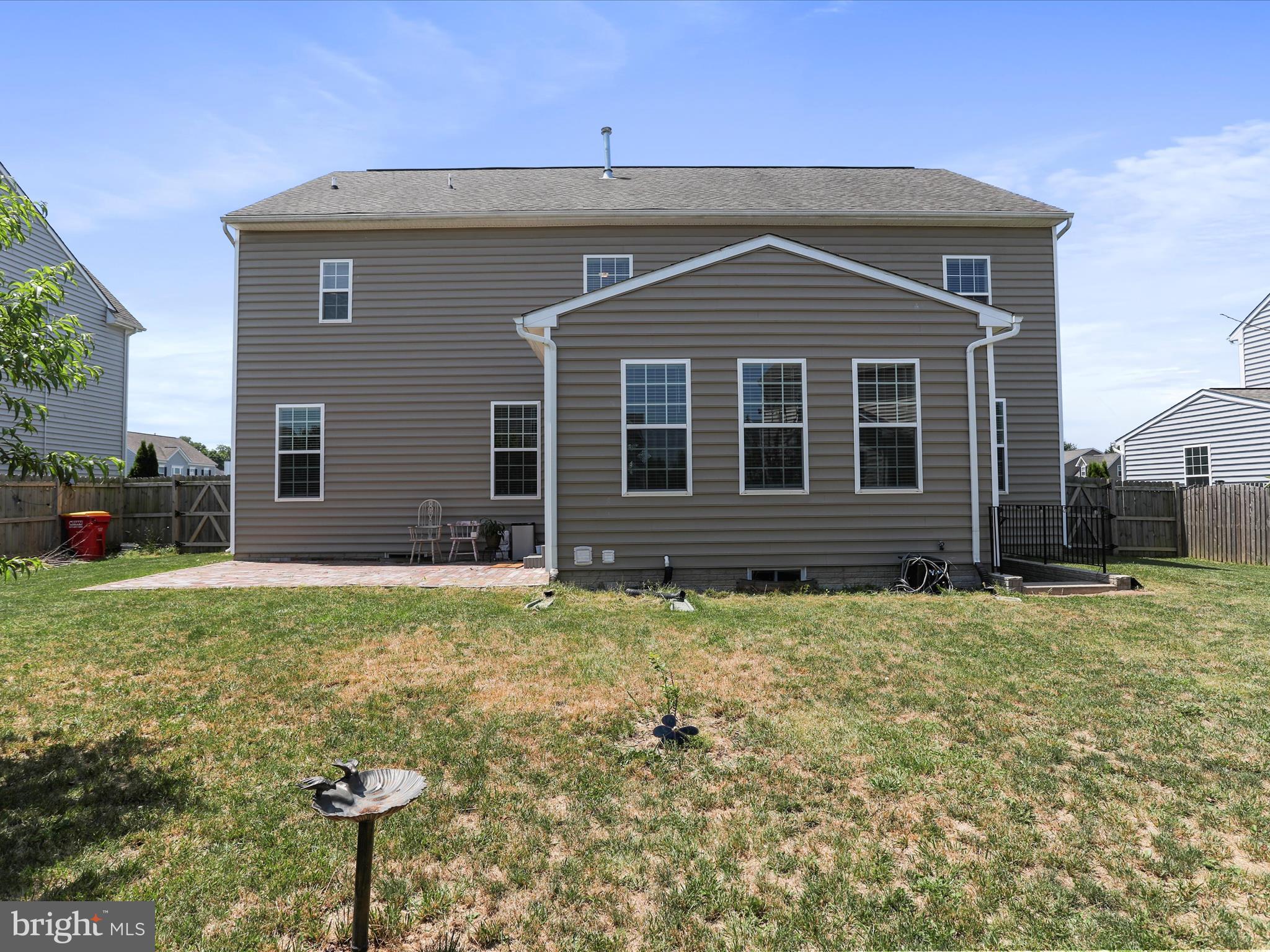 WASHINGTON TRAIL - Residential Lease