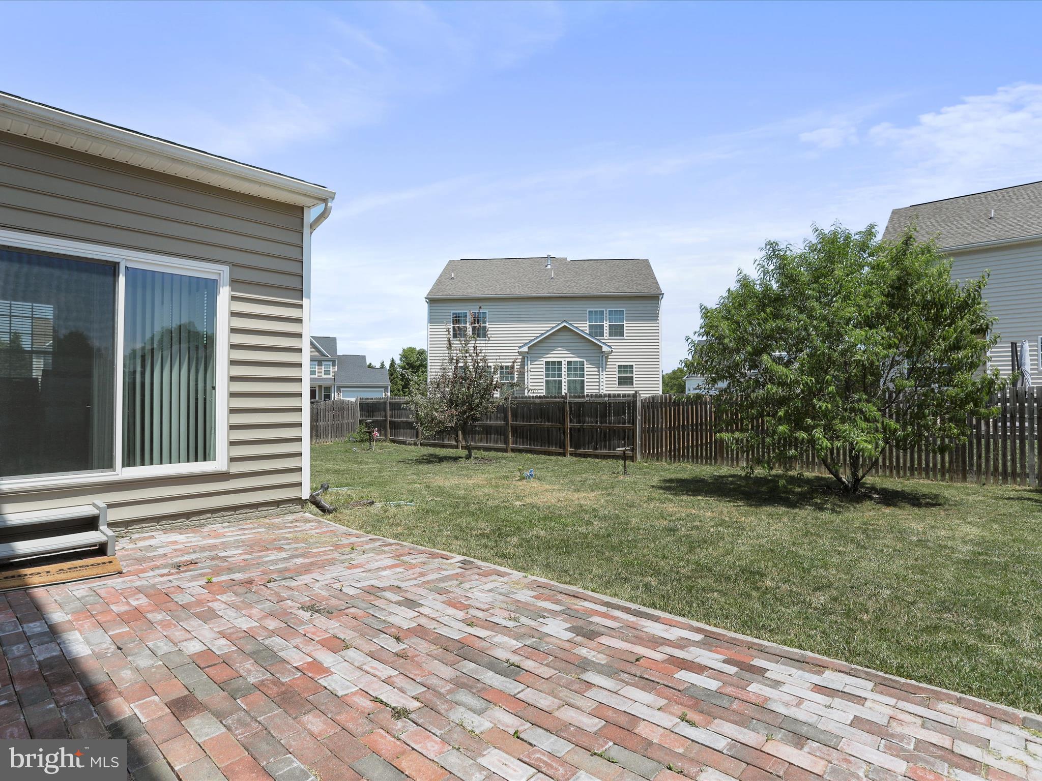 WASHINGTON TRAIL - Residential Lease