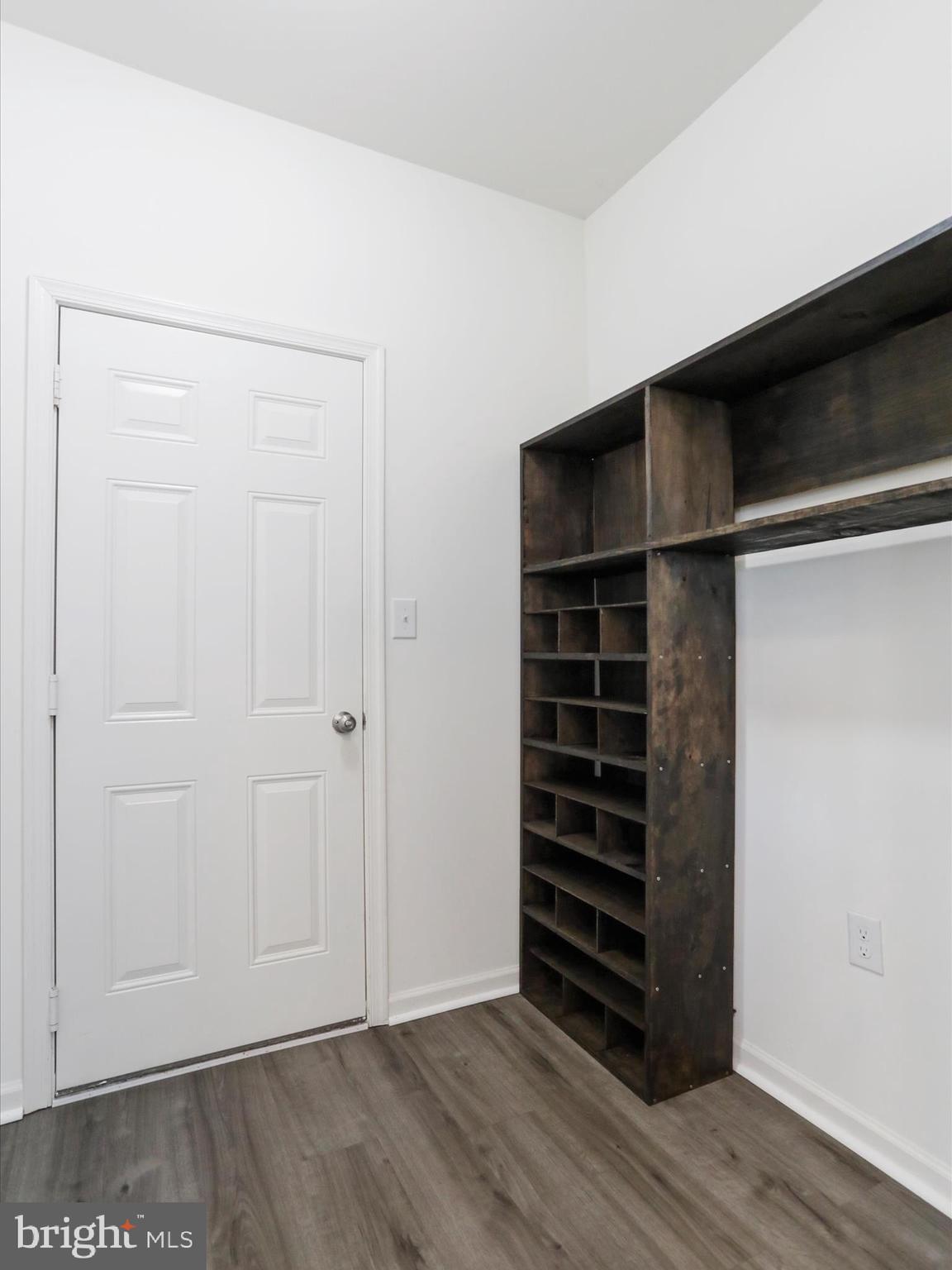 WASHINGTON TRAIL - Residential Lease