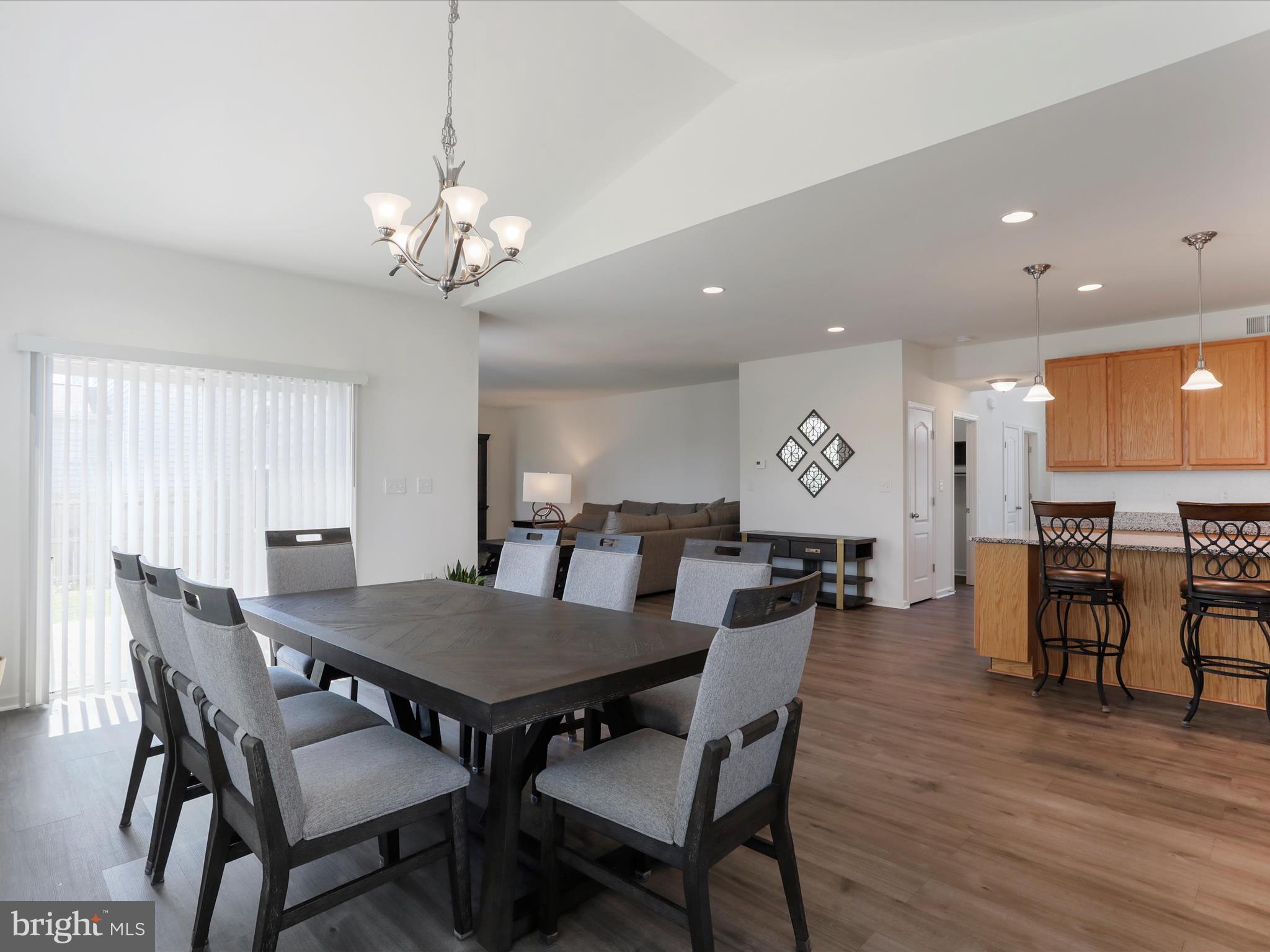 WASHINGTON TRAIL - Residential Lease