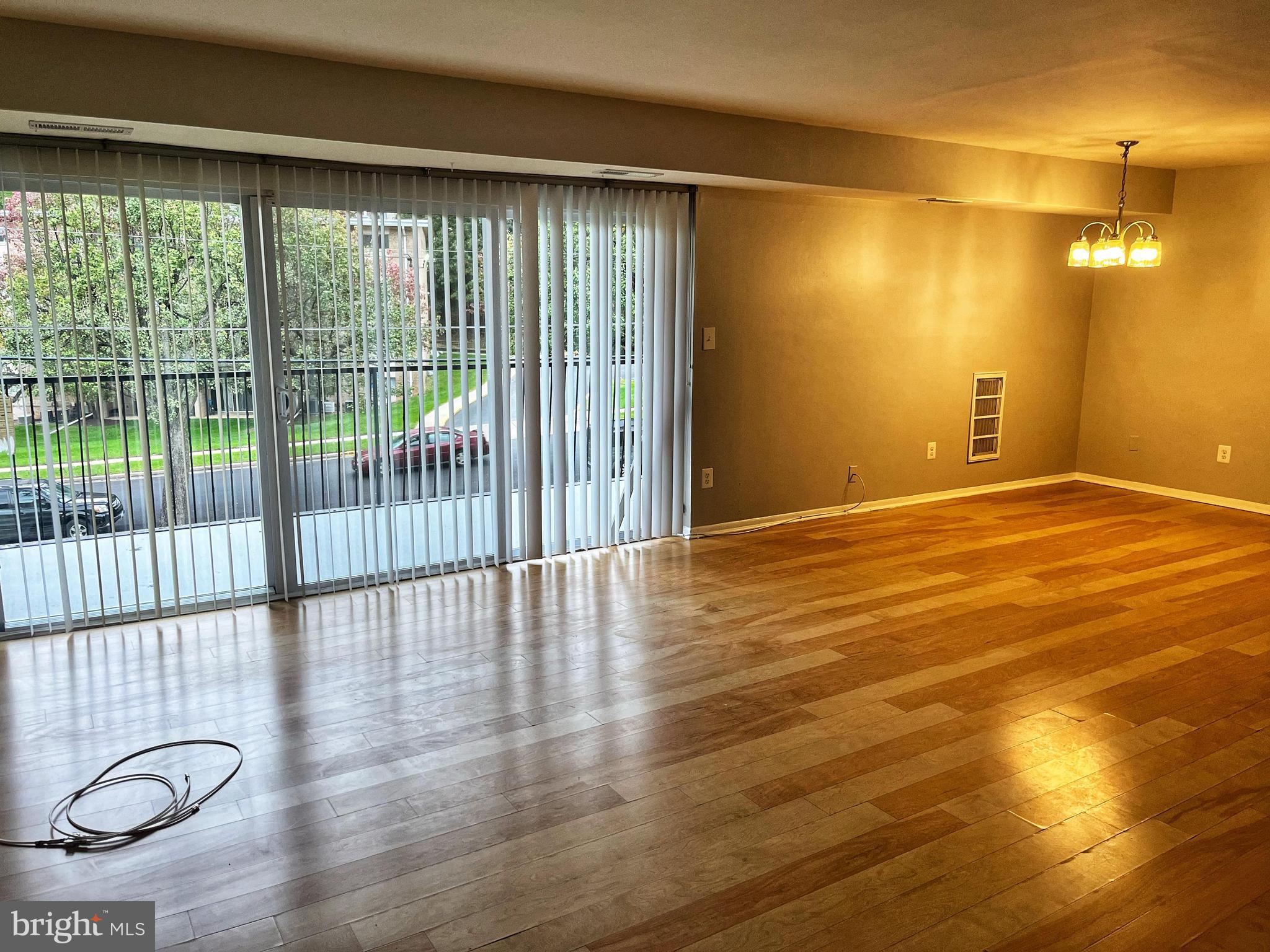 FRENCHMANS CREEK - Residential Lease