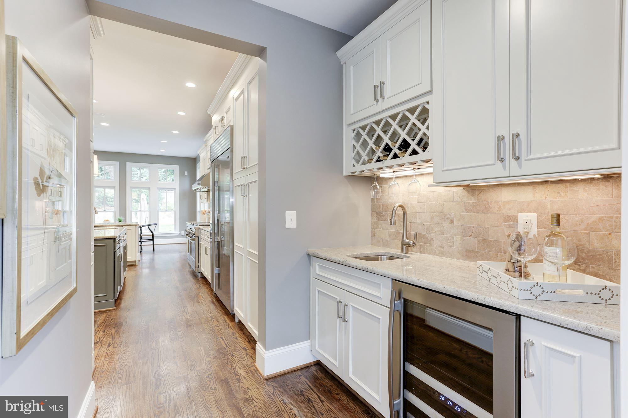 SALONA VILLAGE - Residential