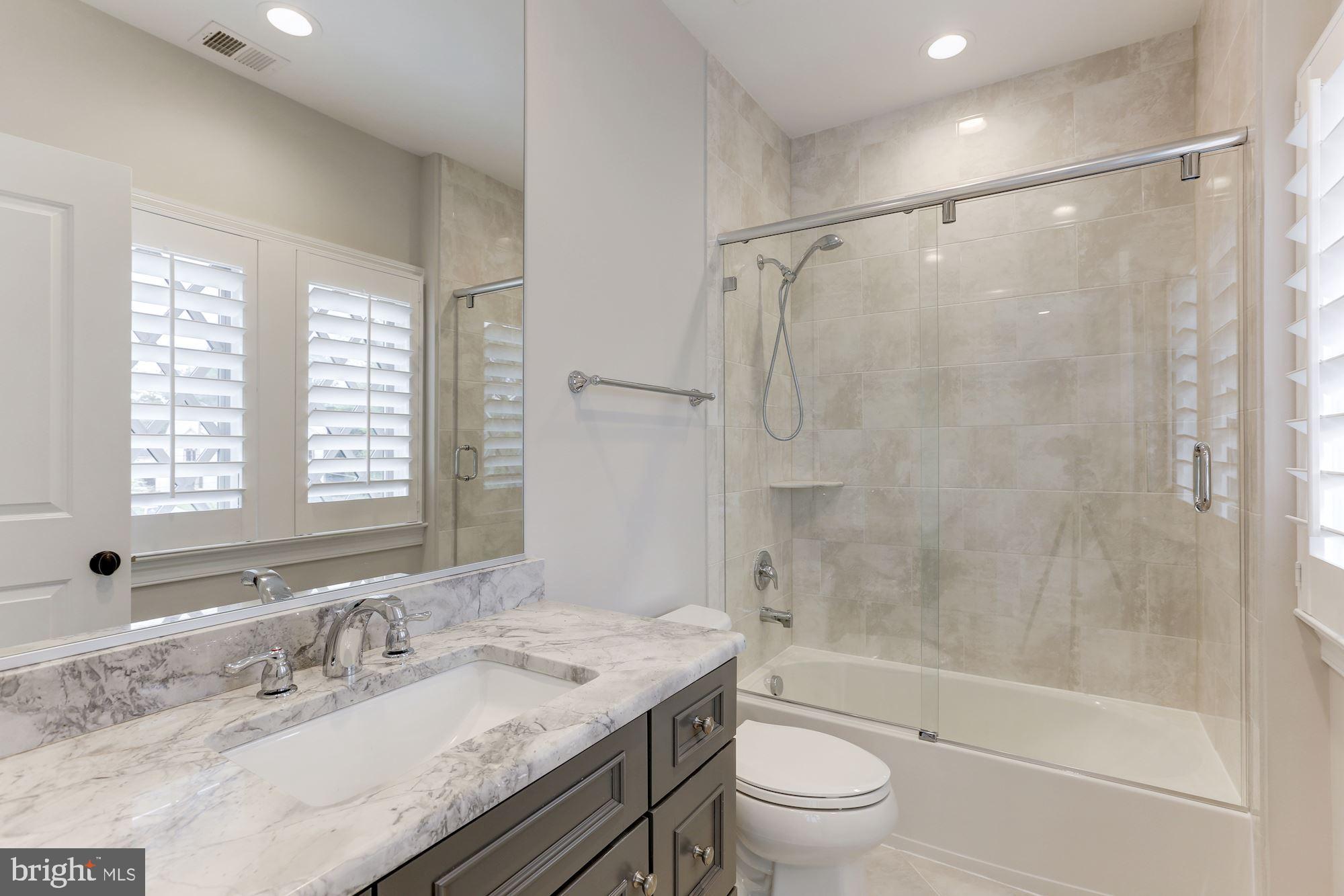 SALONA VILLAGE - Residential