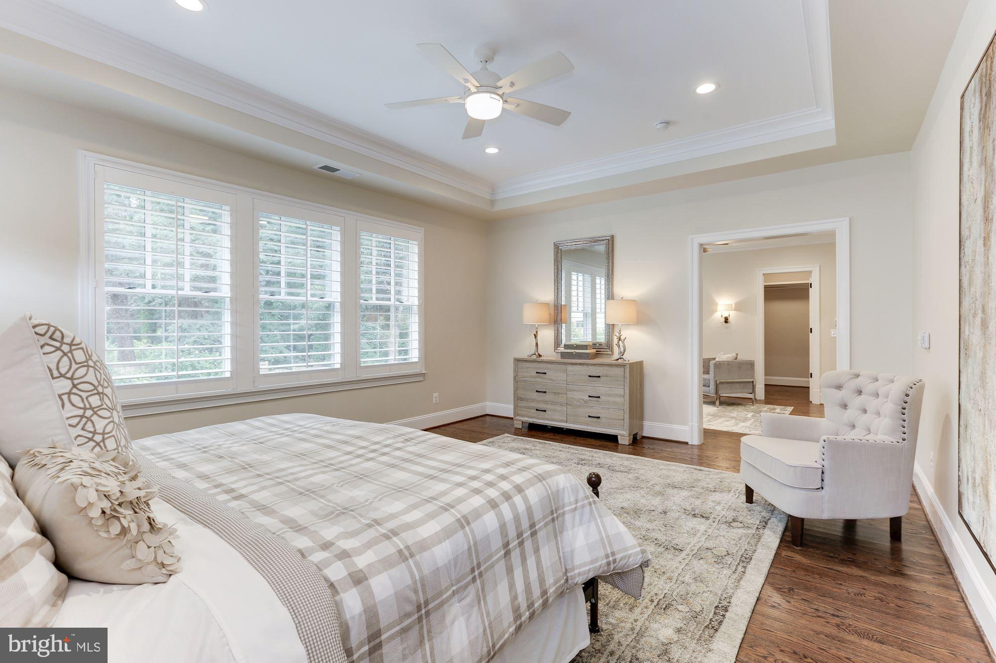 SALONA VILLAGE - Residential