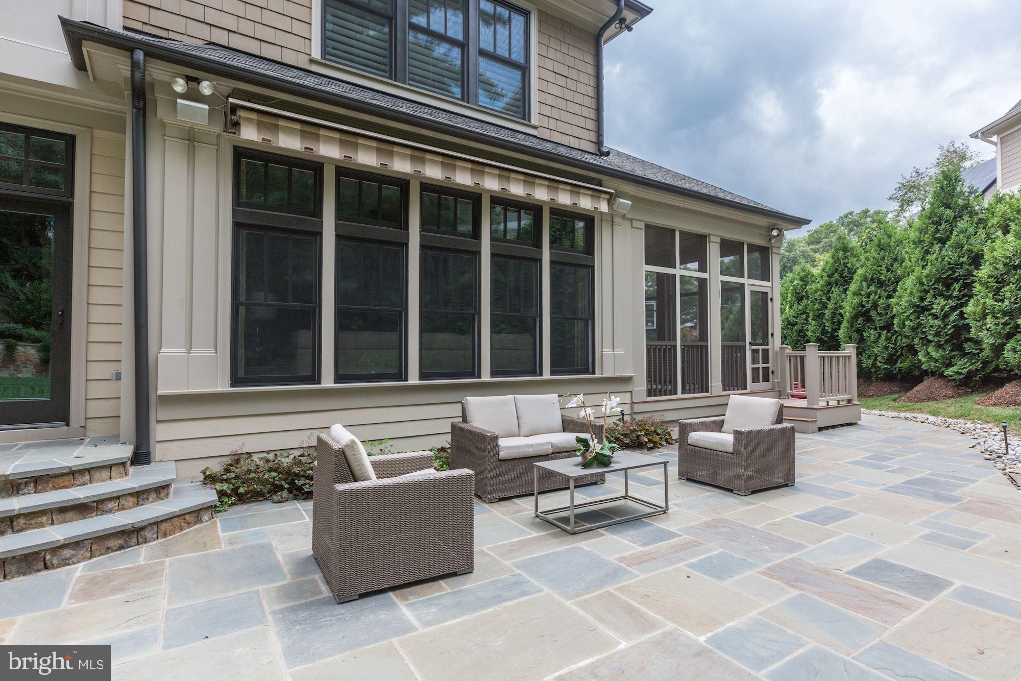 SALONA VILLAGE - Residential