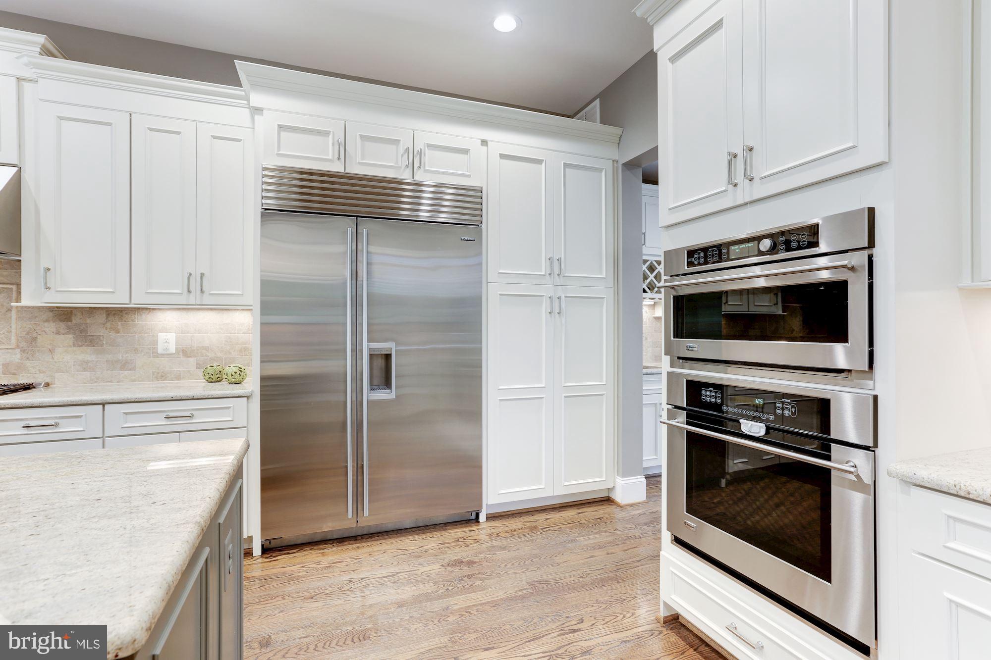 SALONA VILLAGE - Residential