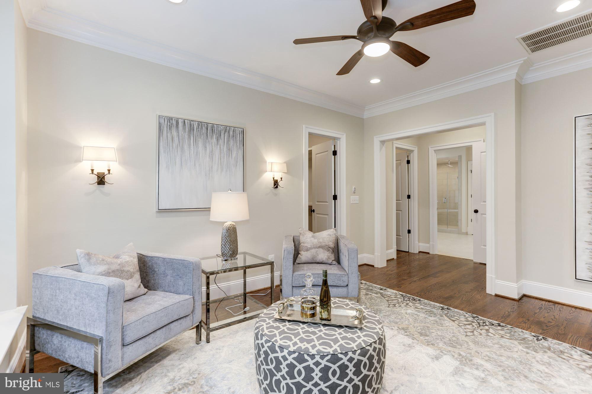 SALONA VILLAGE - Residential