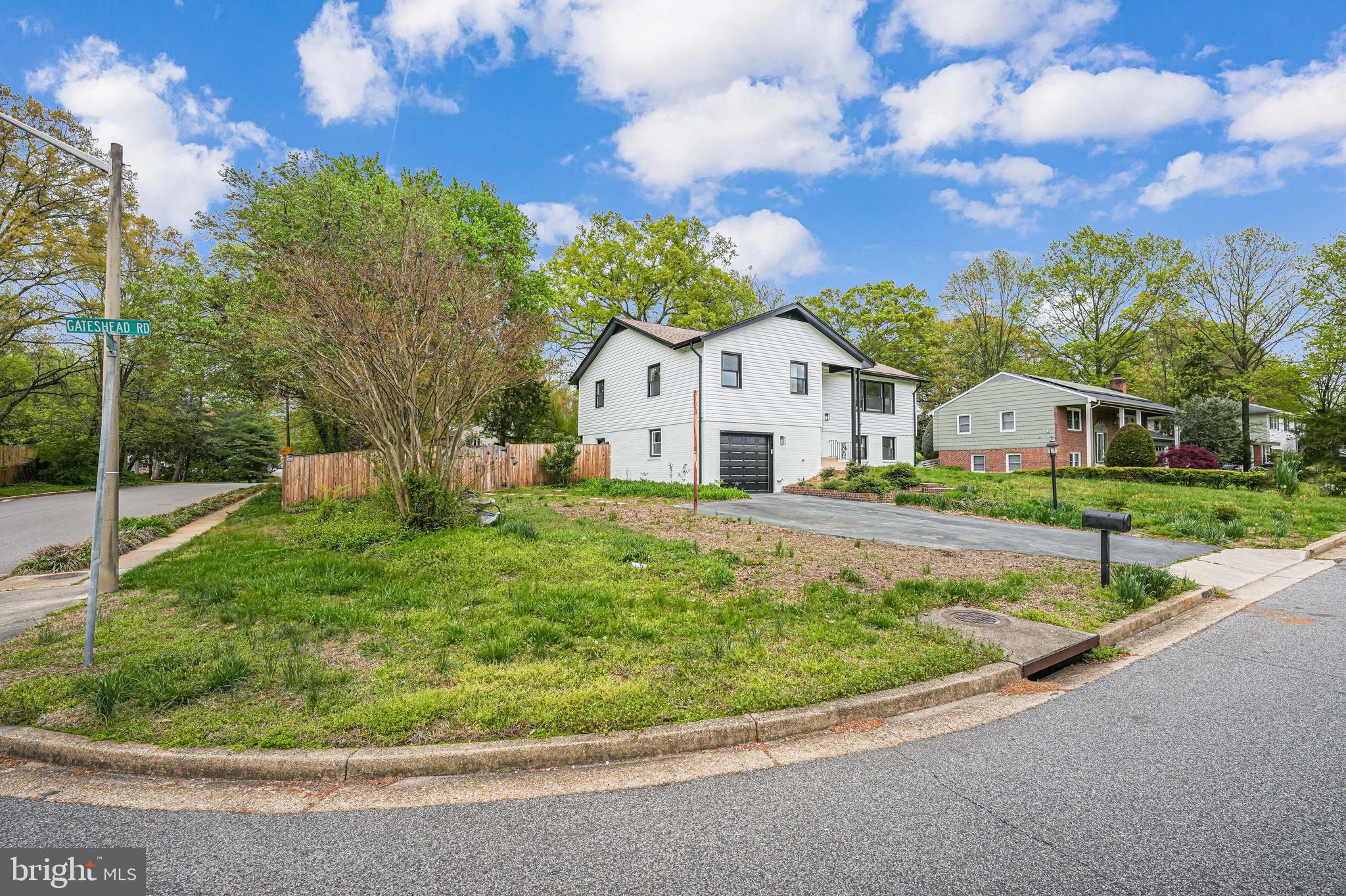 MOUNT VERNON MANOR - Residential