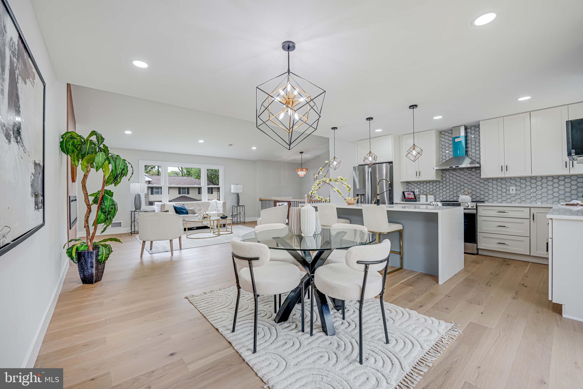 MOUNT VERNON MANOR - Residential