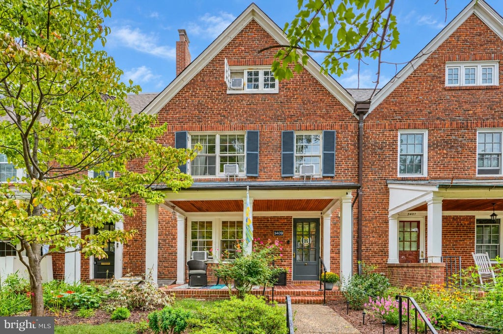 Photo of 3409 Oakenshaw Place, BALTIMORE, MD 21218 (MLS # MDBA2234898)