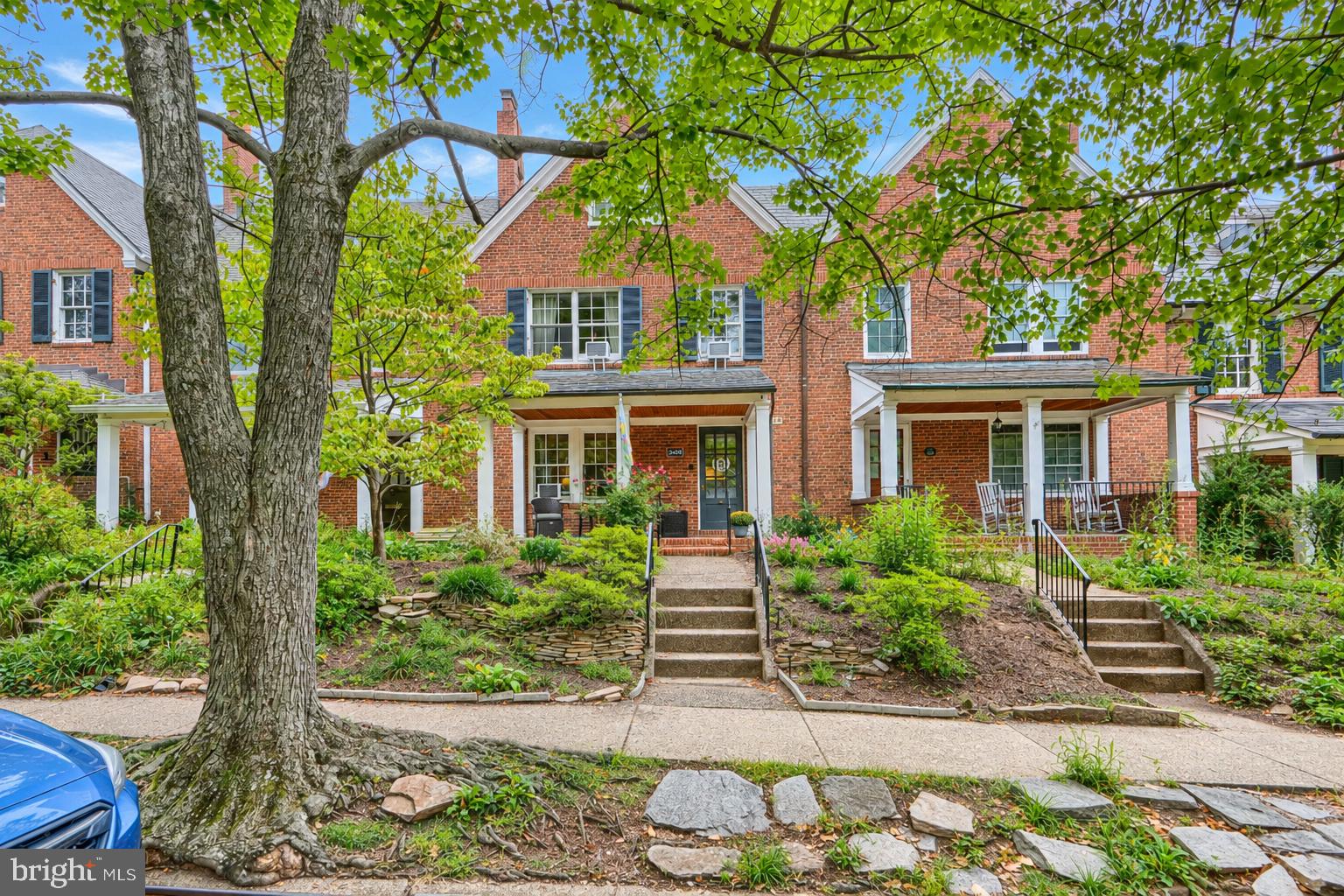 3409 OAKENSHAW PLACE