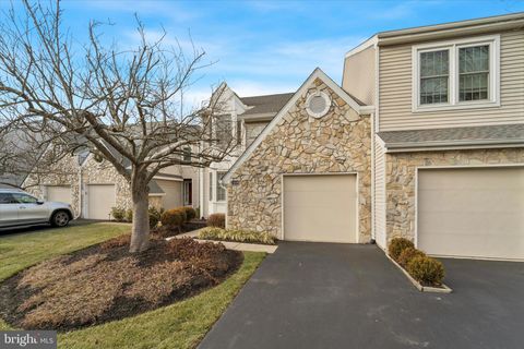 1004 BIRDIE LANE DOYLESTOWN PA 18901